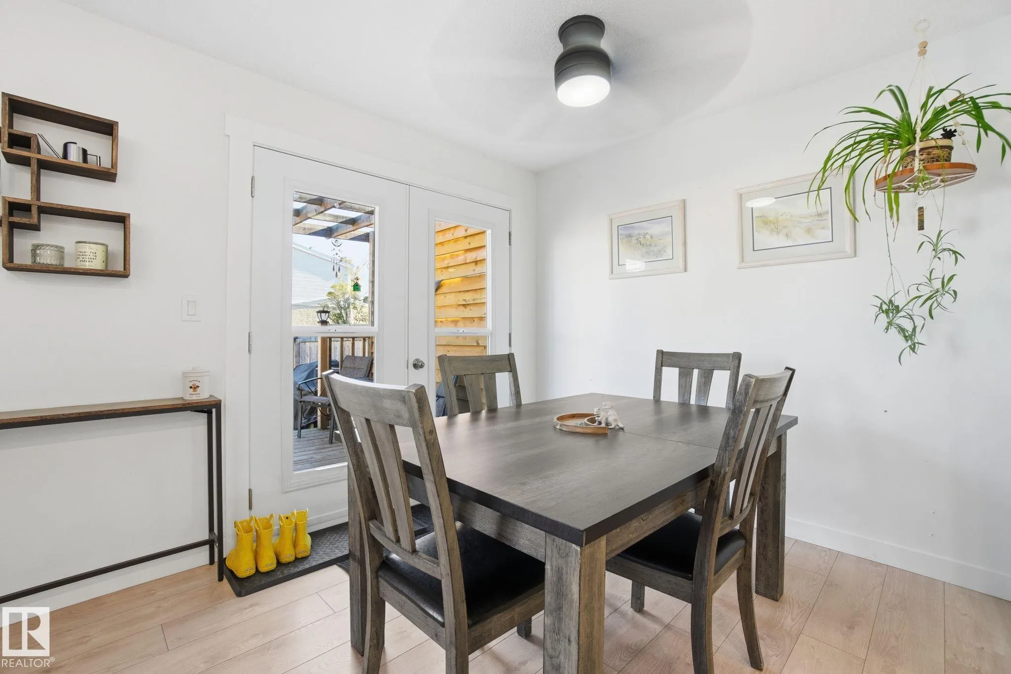272 GRANDIN Village