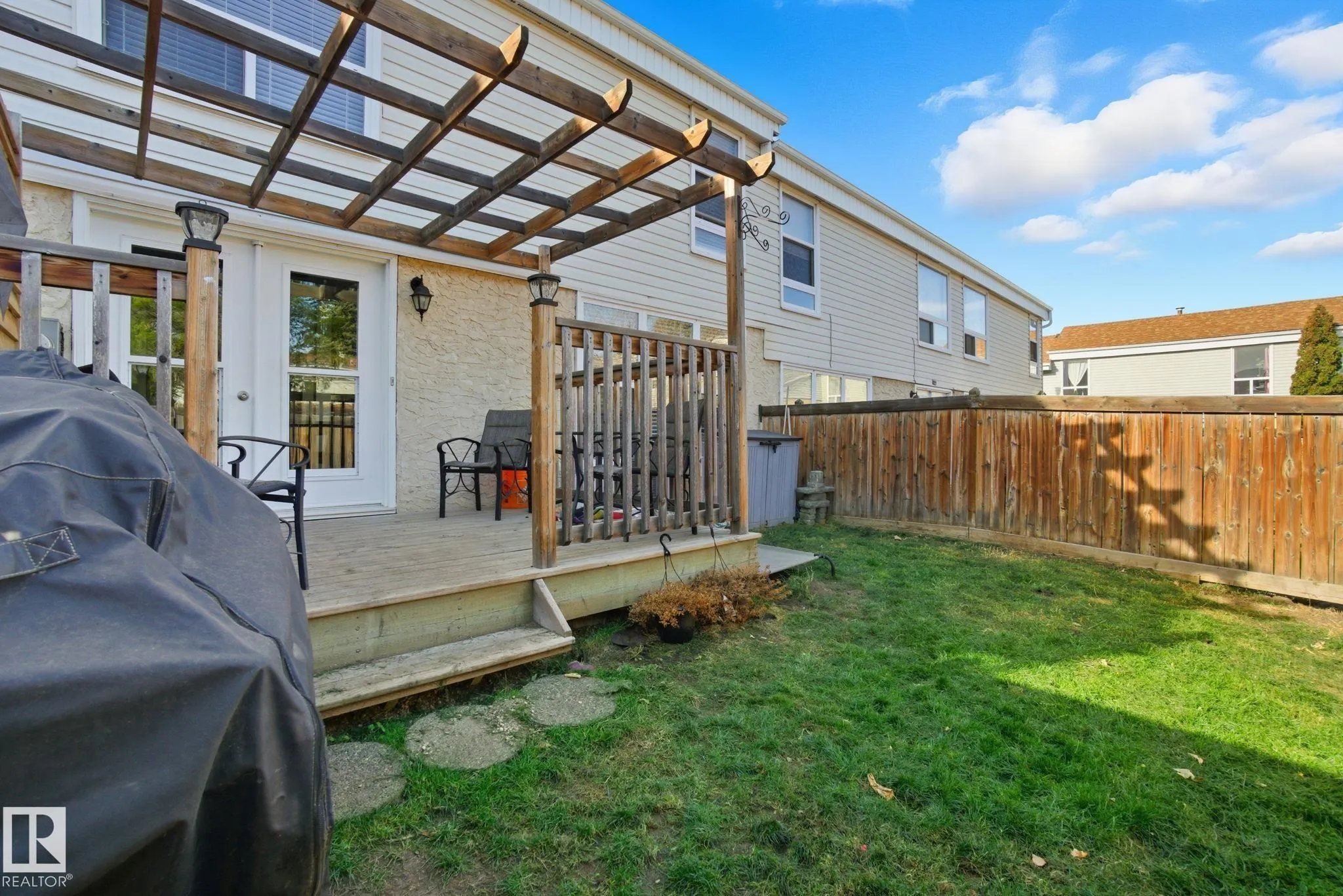 272 GRANDIN Village