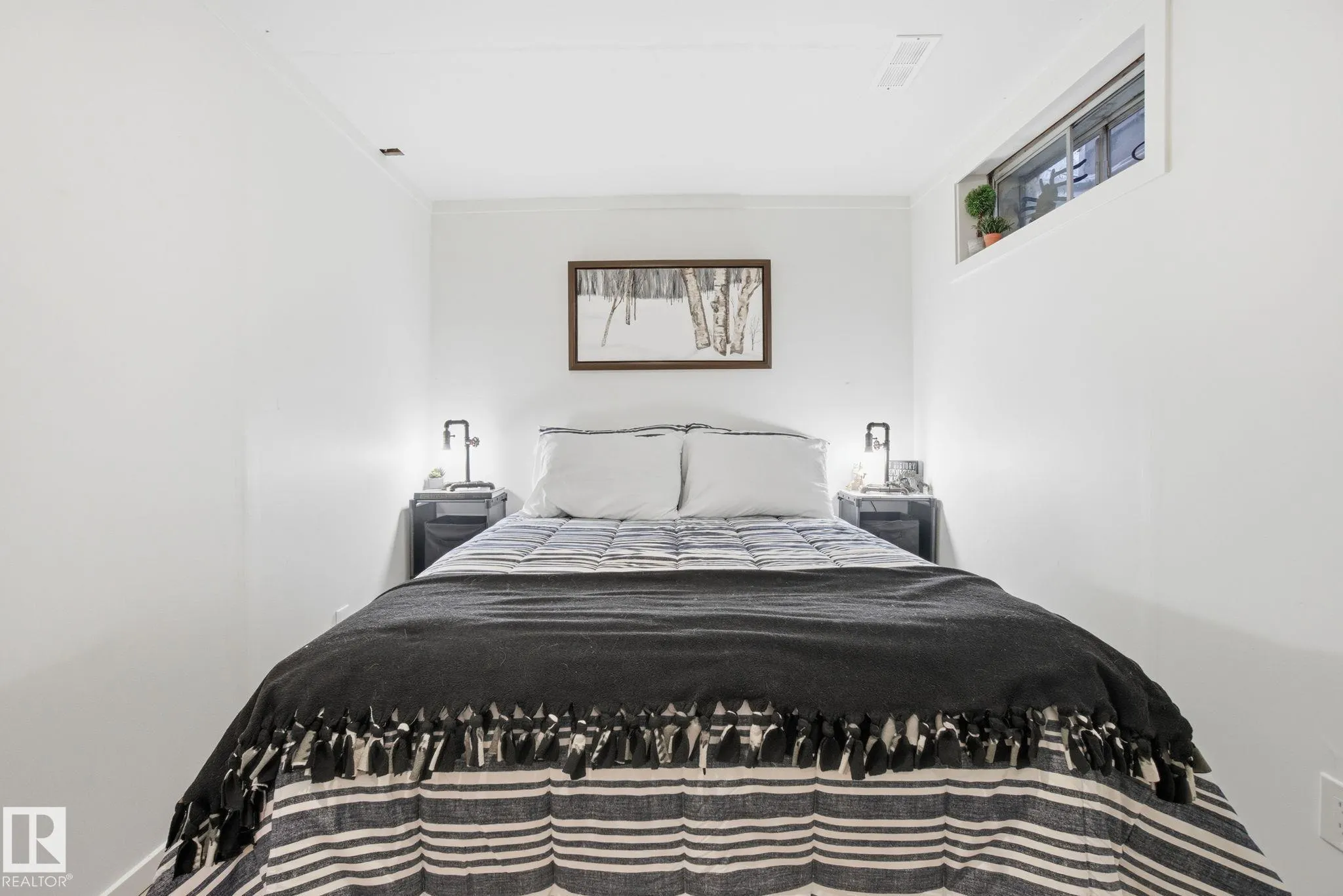 272 GRANDIN Village