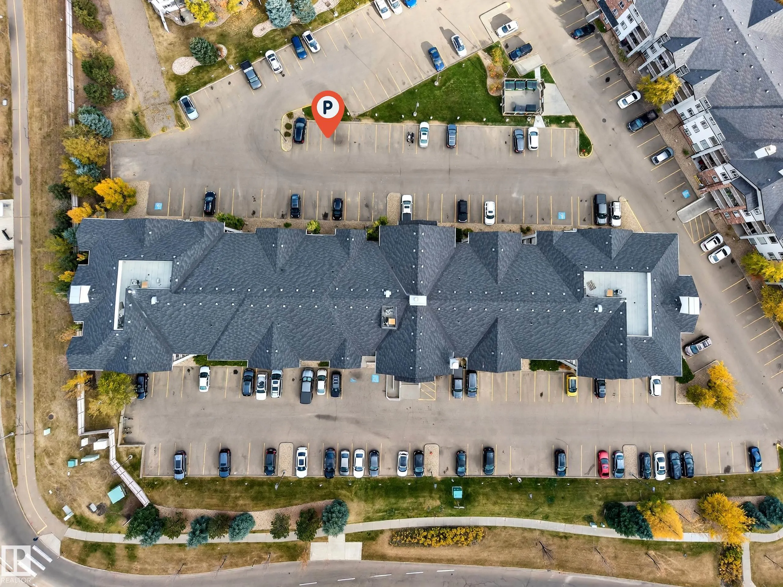 40 SUMMERWOOD Boulevard