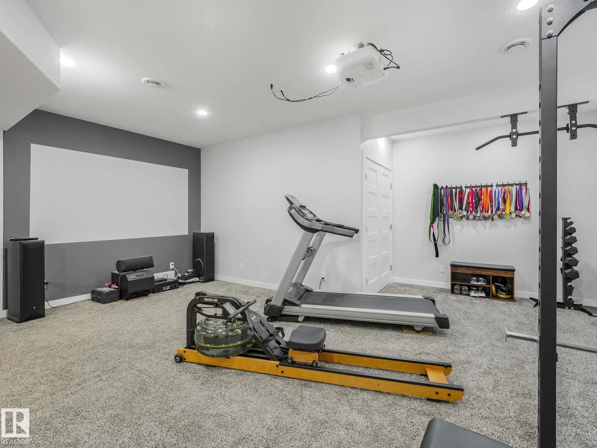 115 HILLDOWNS Drive