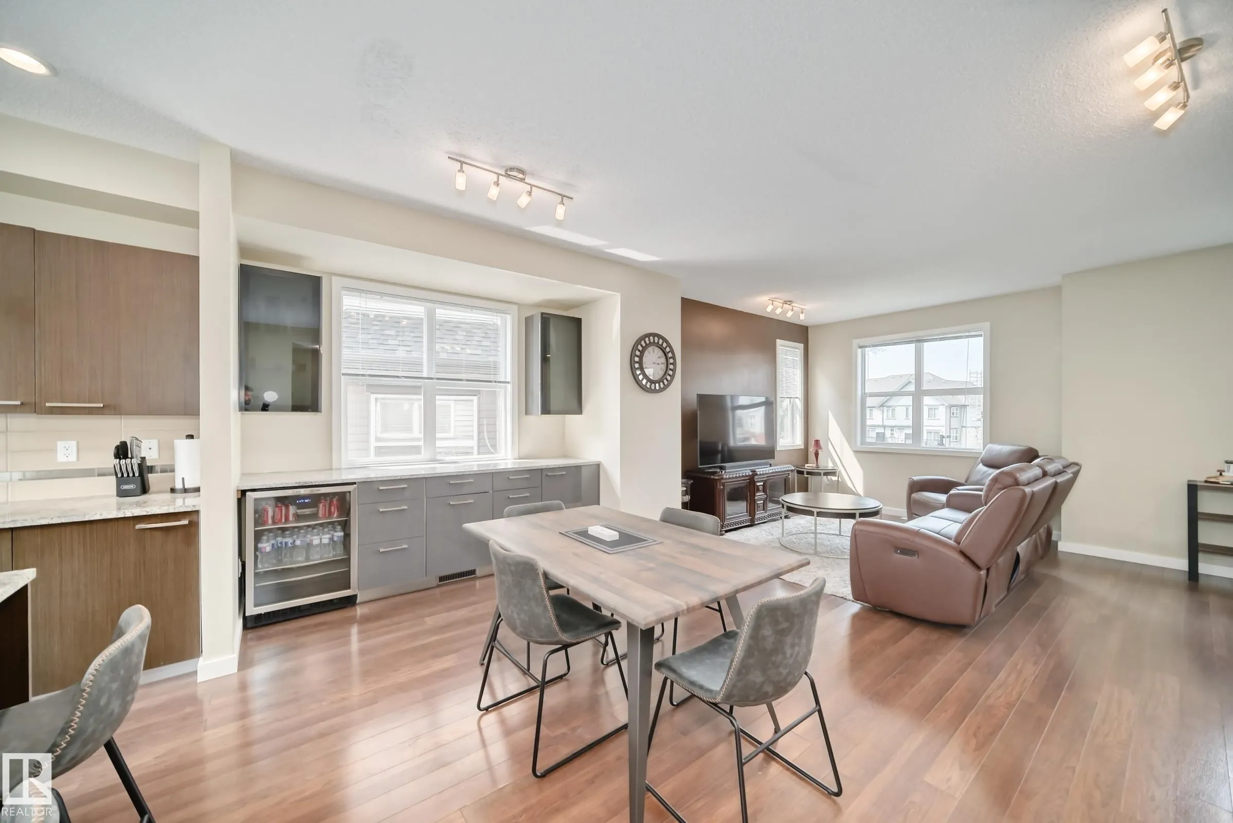 655 WATT Boulevard