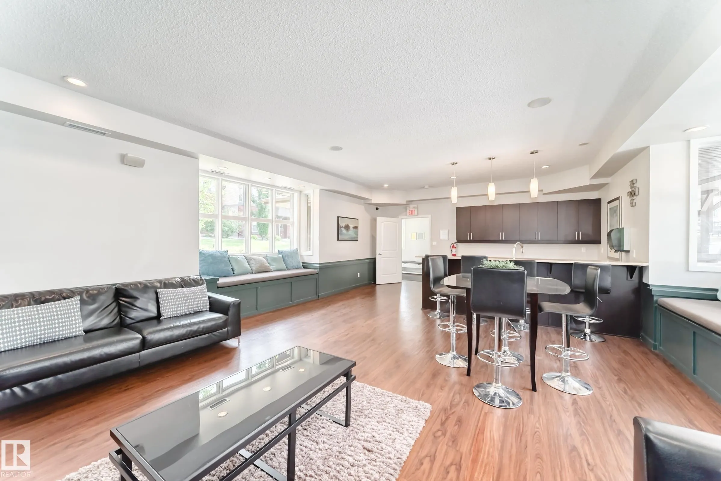 655 WATT Boulevard