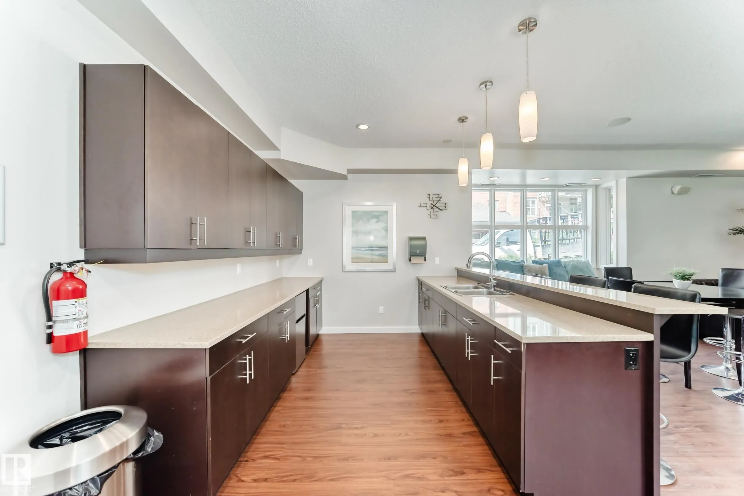 655 WATT Boulevard