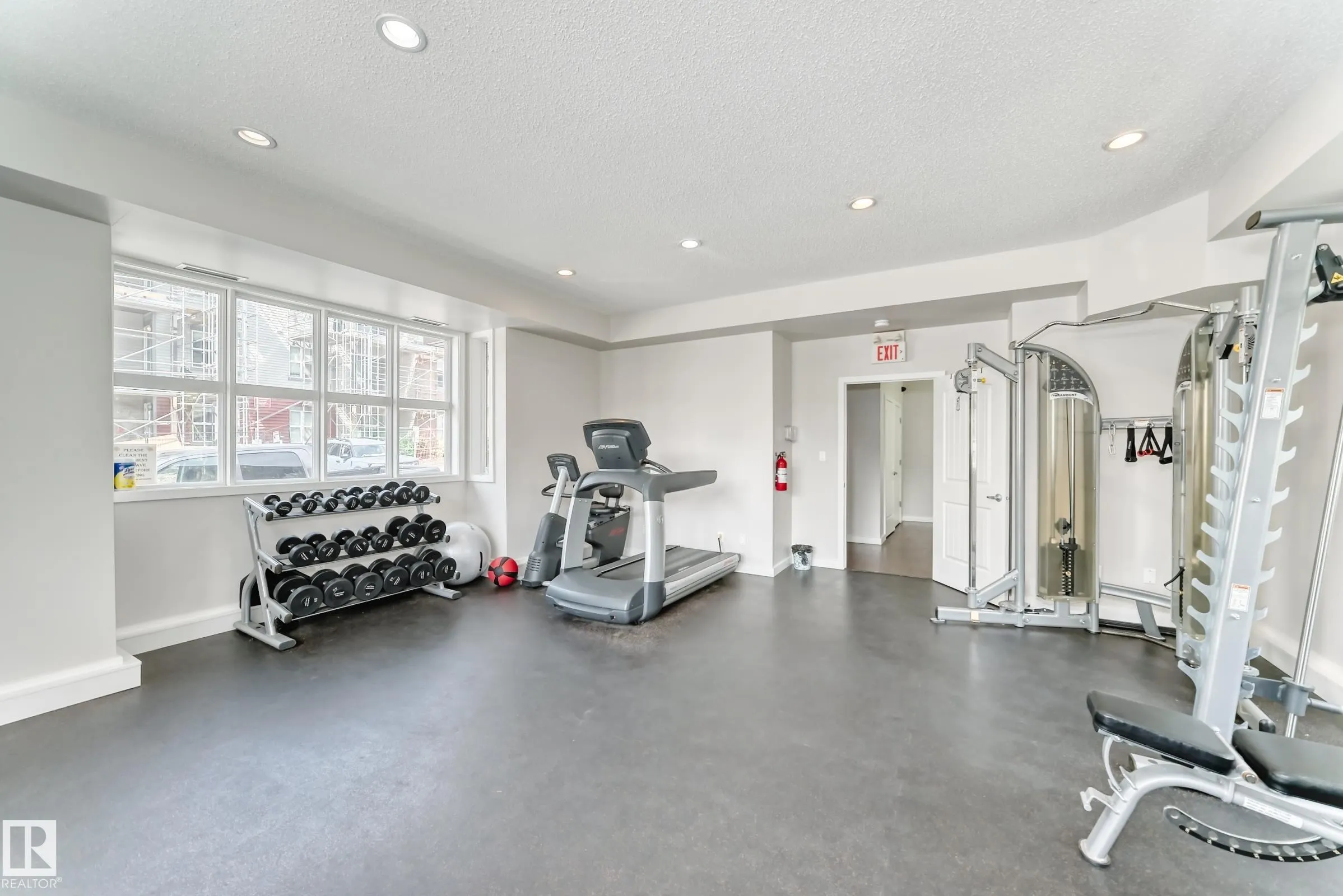655 WATT Boulevard