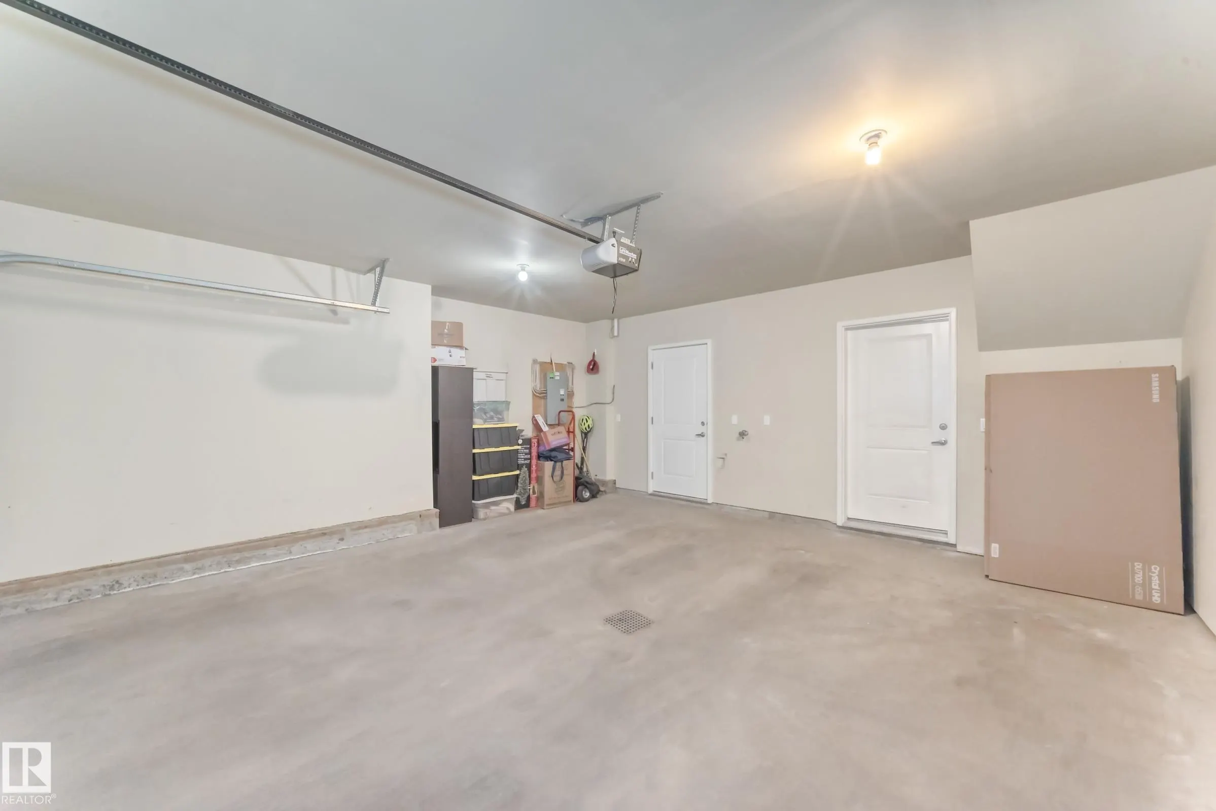 655 WATT Boulevard
