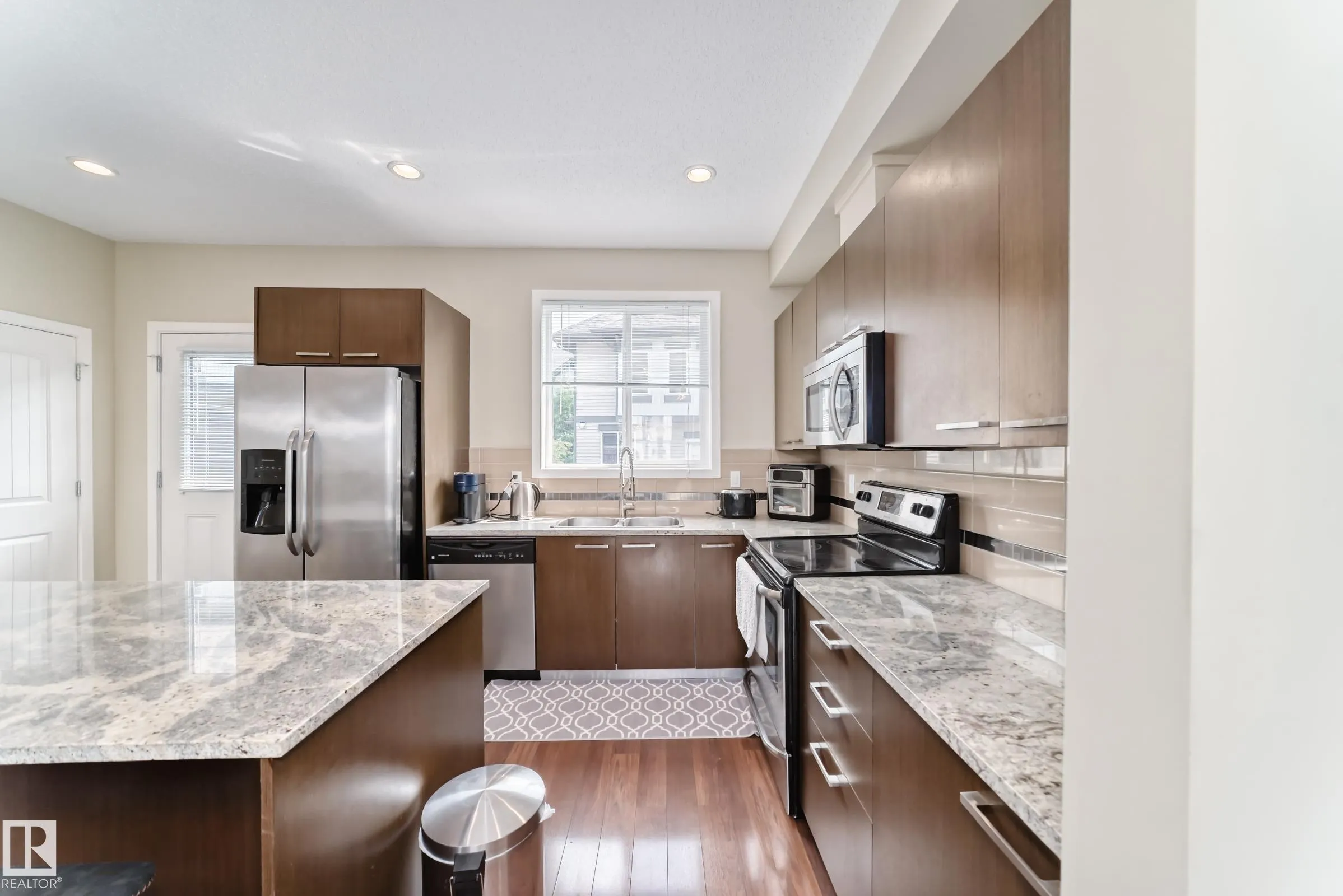 655 WATT Boulevard