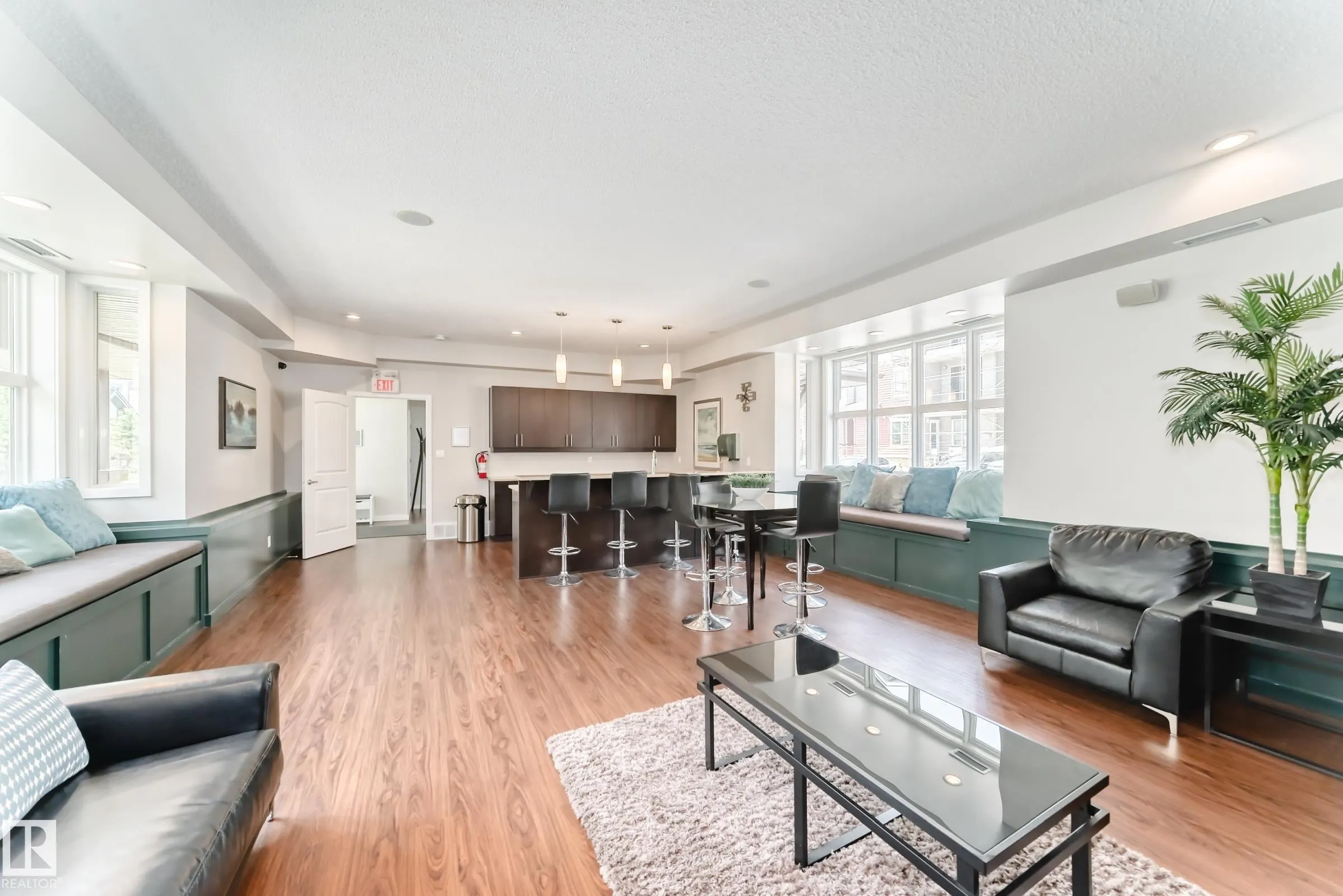655 WATT Boulevard