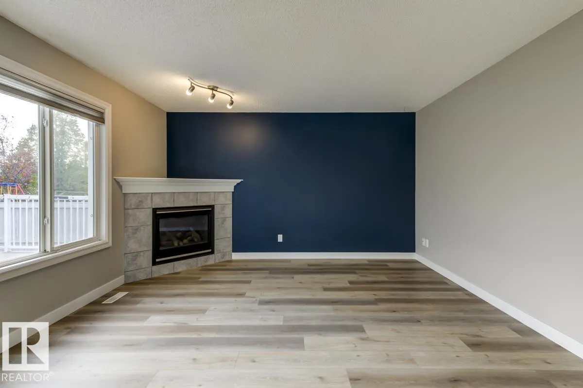 1 HIGHGROVE Crescent