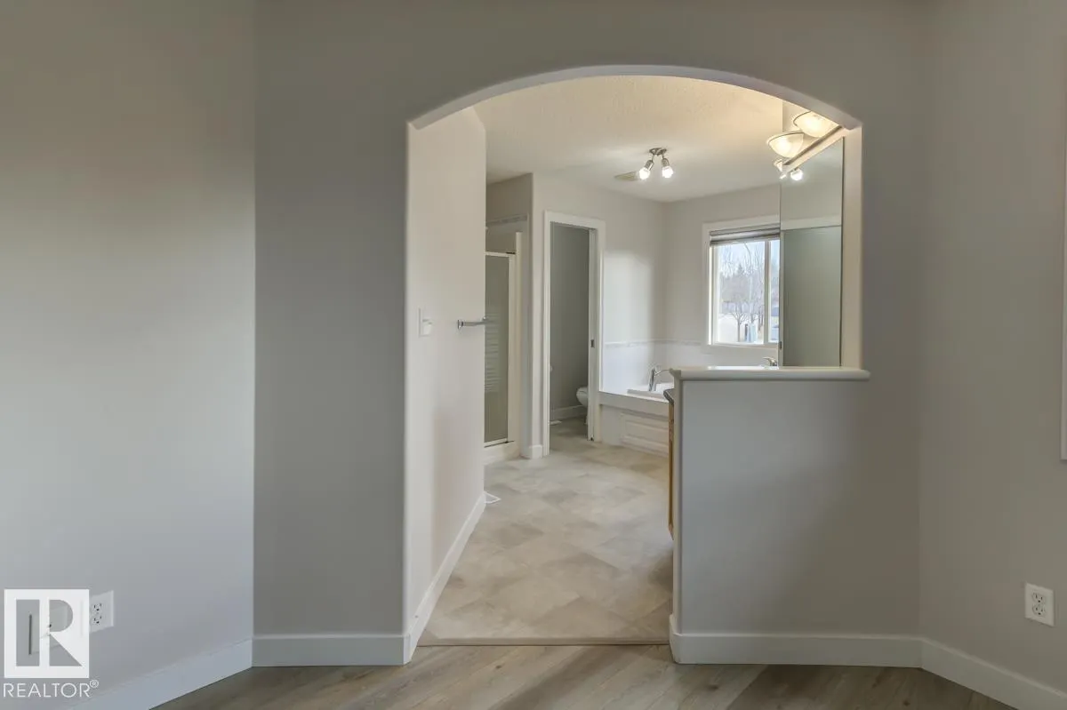 1 HIGHGROVE Crescent