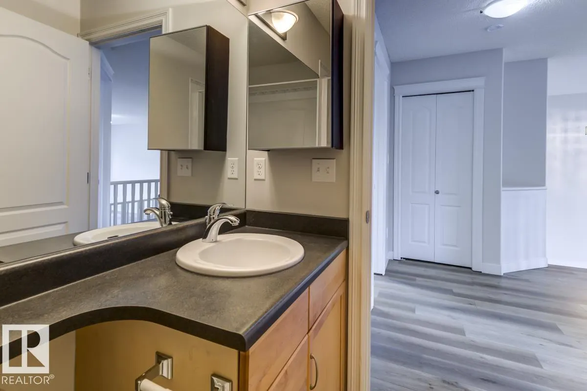 1 HIGHGROVE Crescent