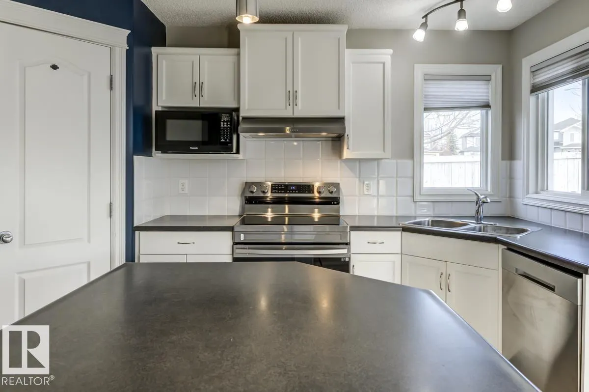 1 HIGHGROVE Crescent