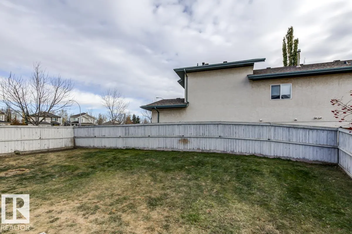 1 HIGHGROVE Crescent