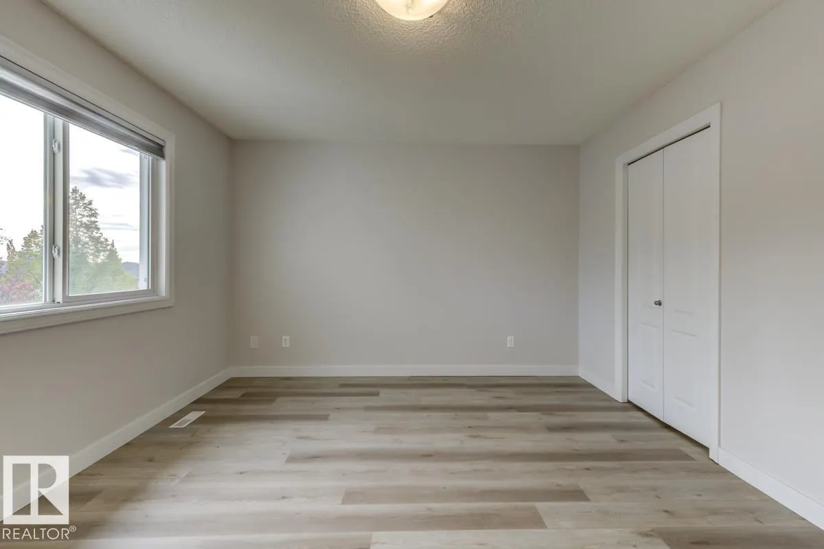 1 HIGHGROVE Crescent