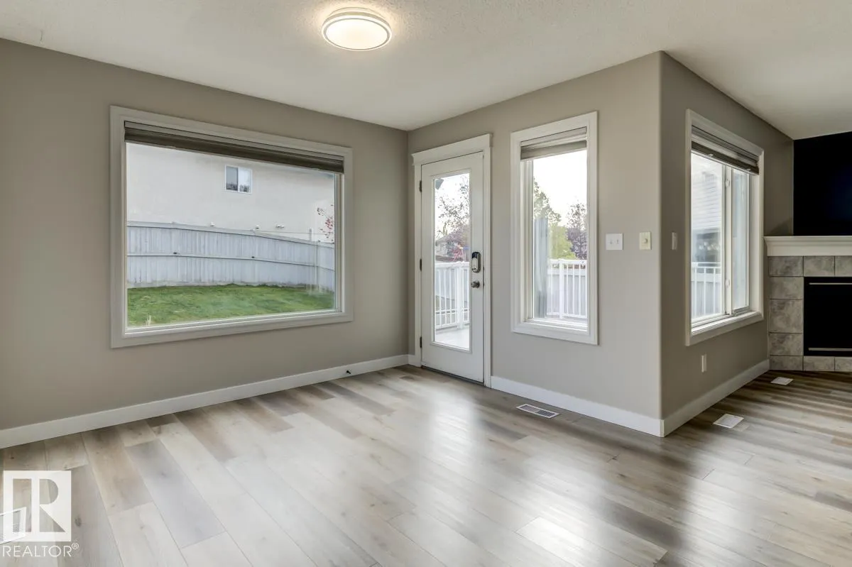 1 HIGHGROVE Crescent