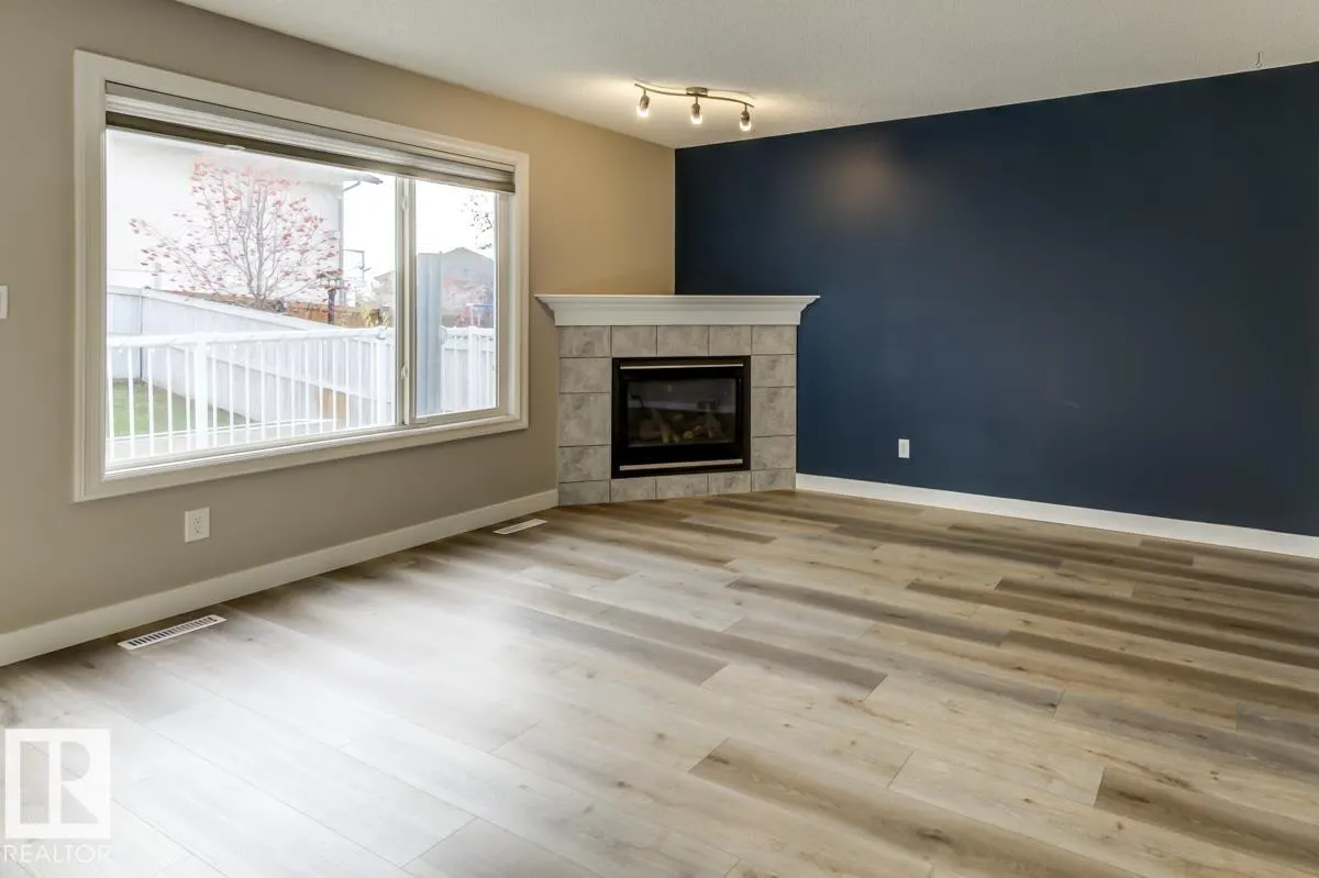 1 HIGHGROVE Crescent