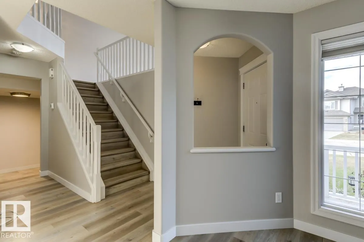 1 HIGHGROVE Crescent