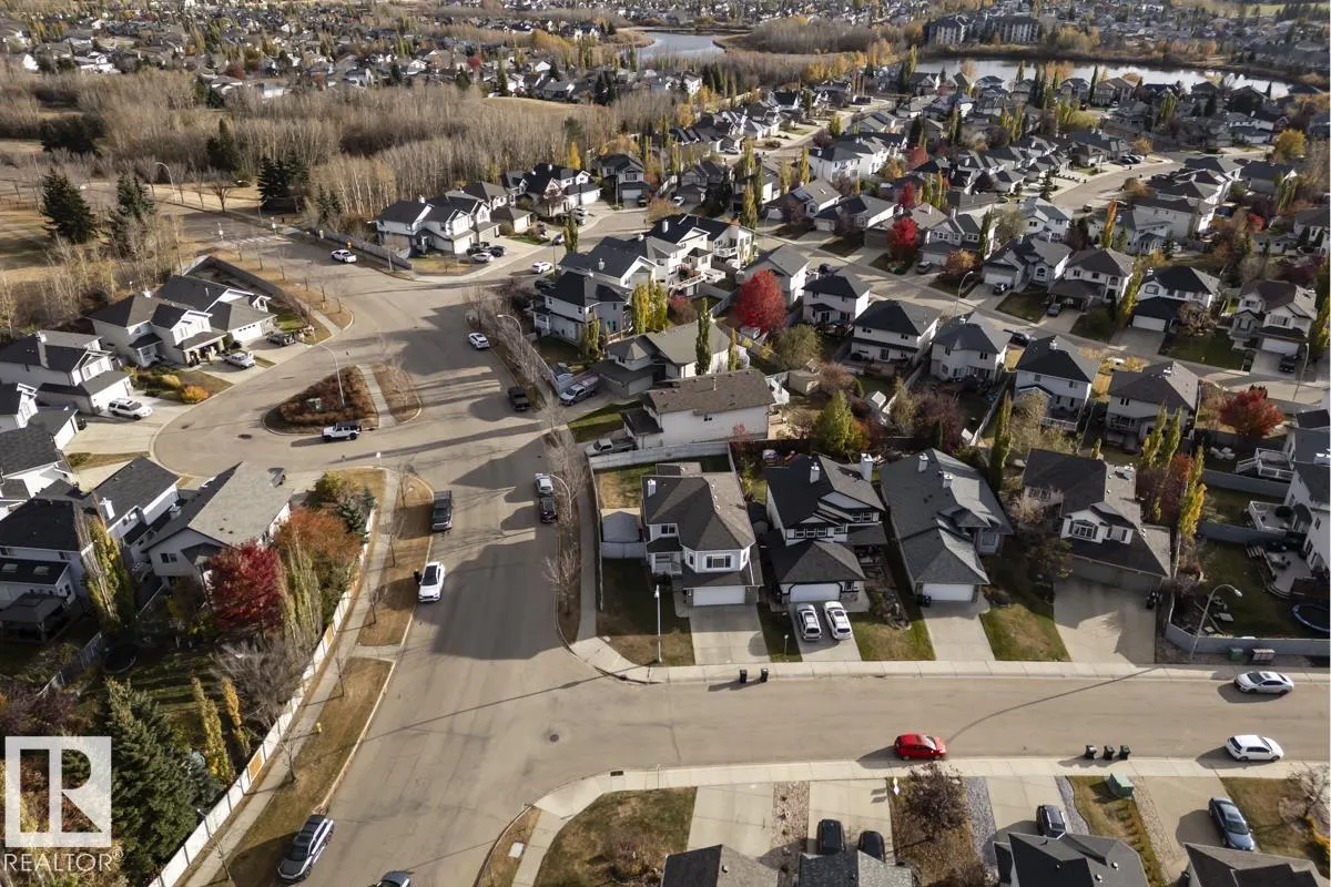 1 HIGHGROVE Crescent