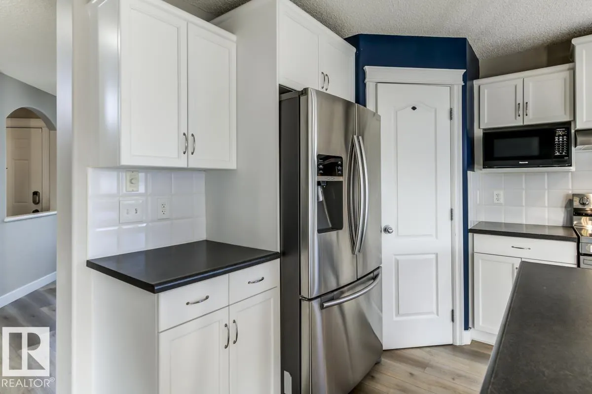 1 HIGHGROVE Crescent