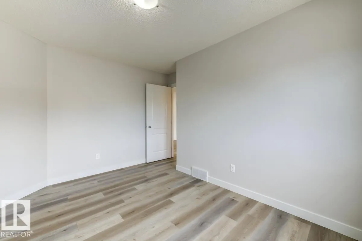 1 HIGHGROVE Crescent