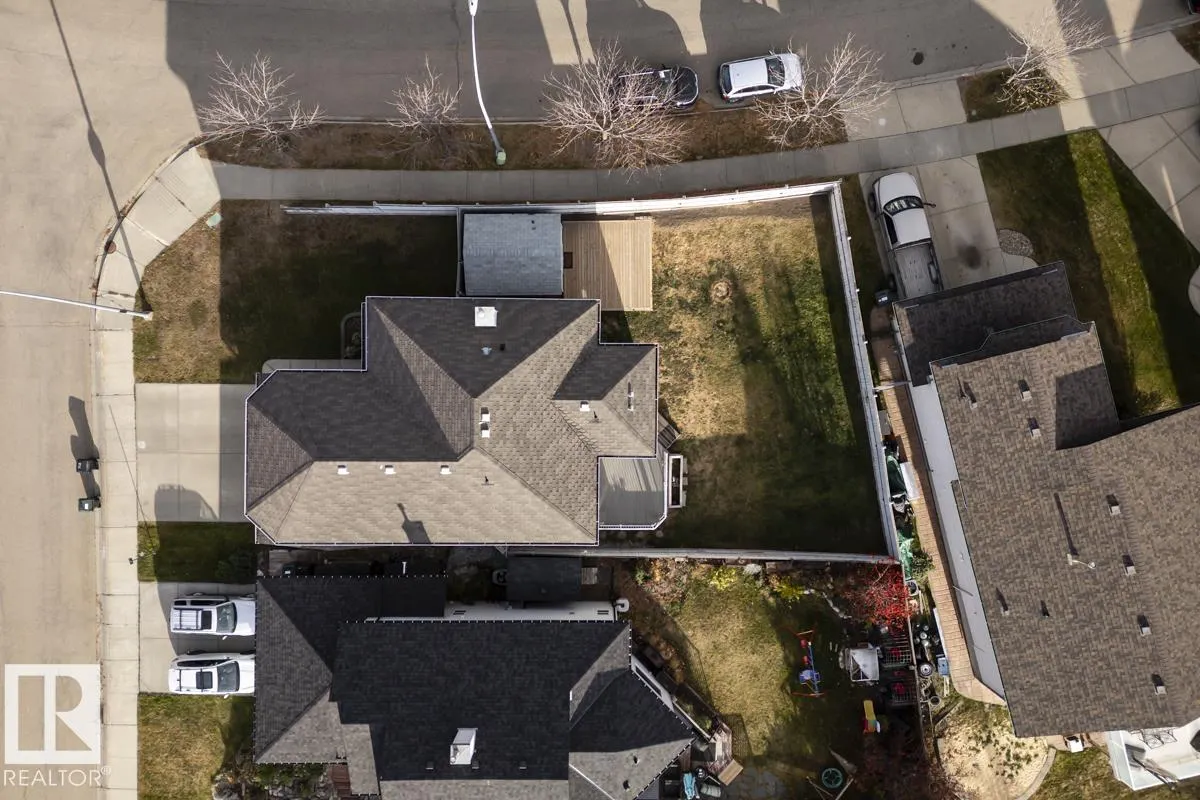 1 HIGHGROVE Crescent