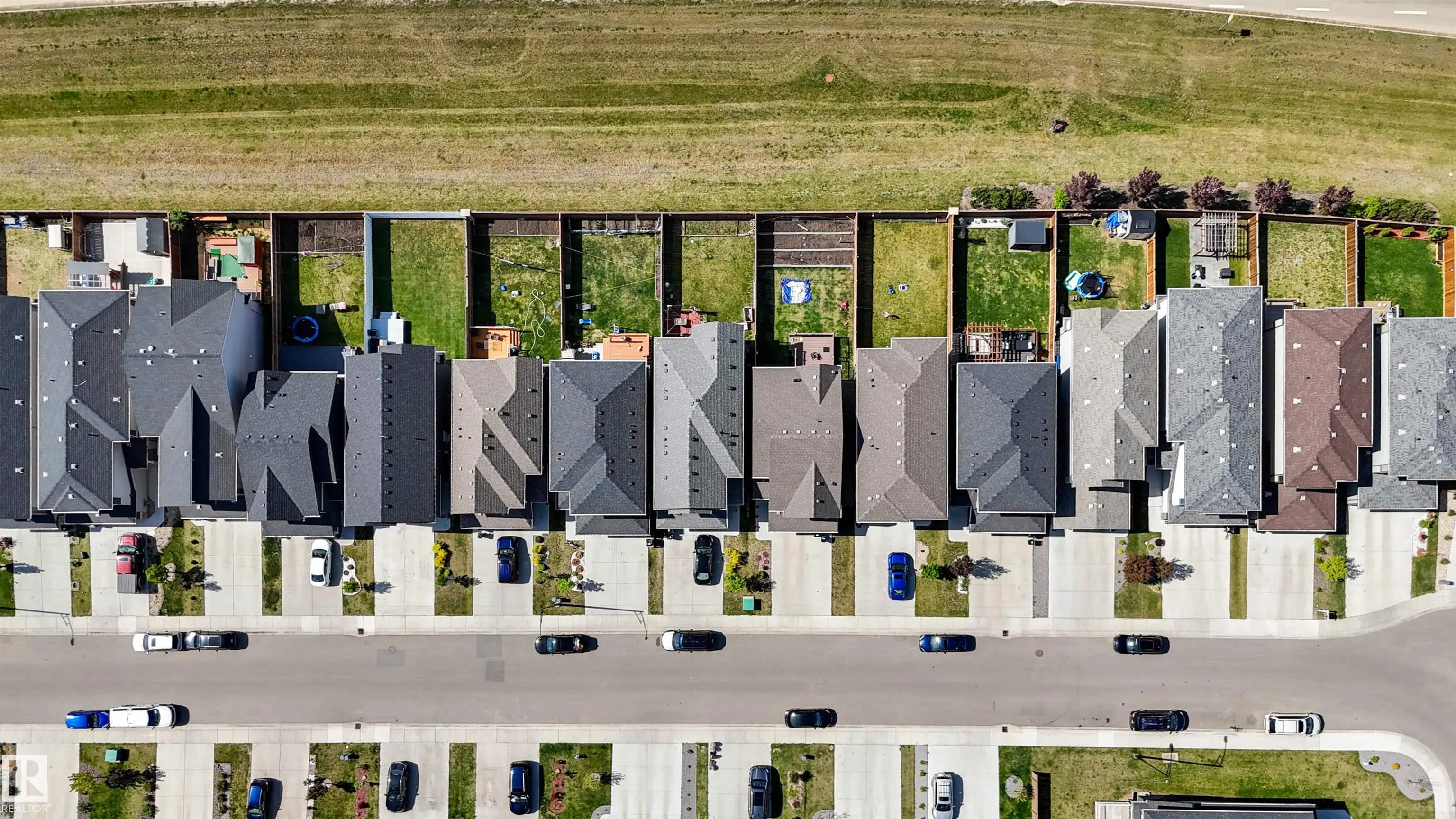 2743 Collins Crescent