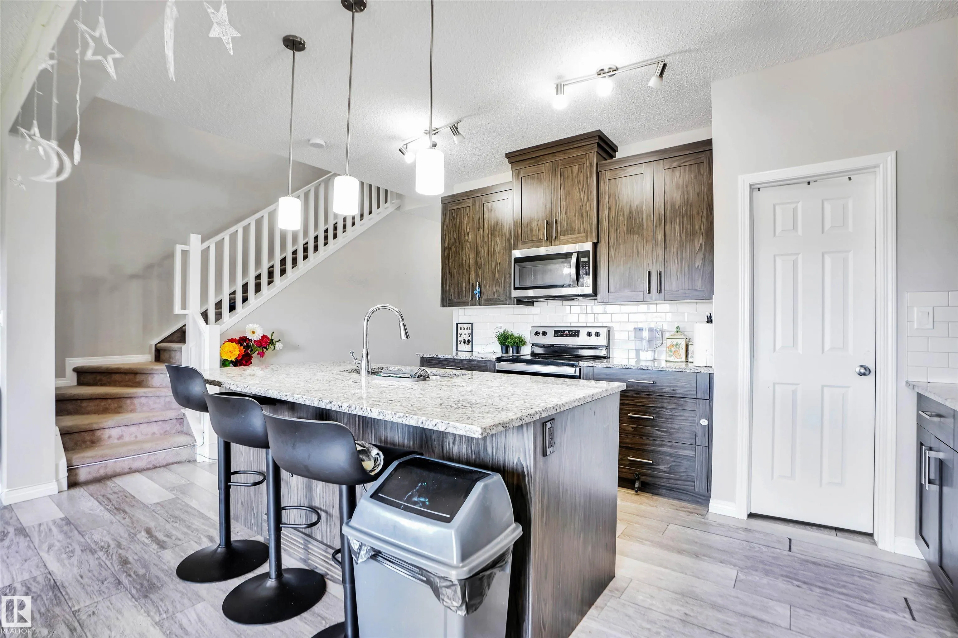 2743 Collins Crescent