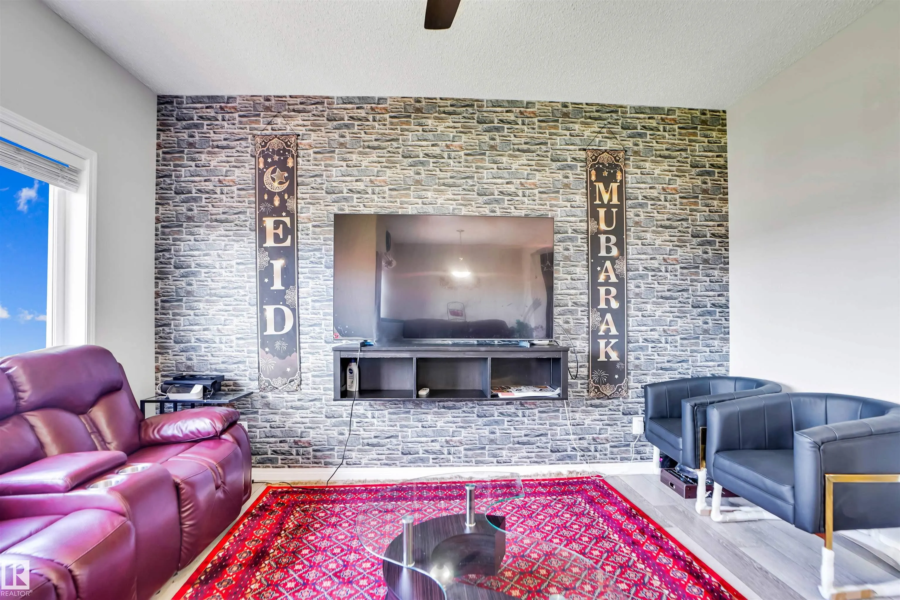 2743 Collins Crescent
