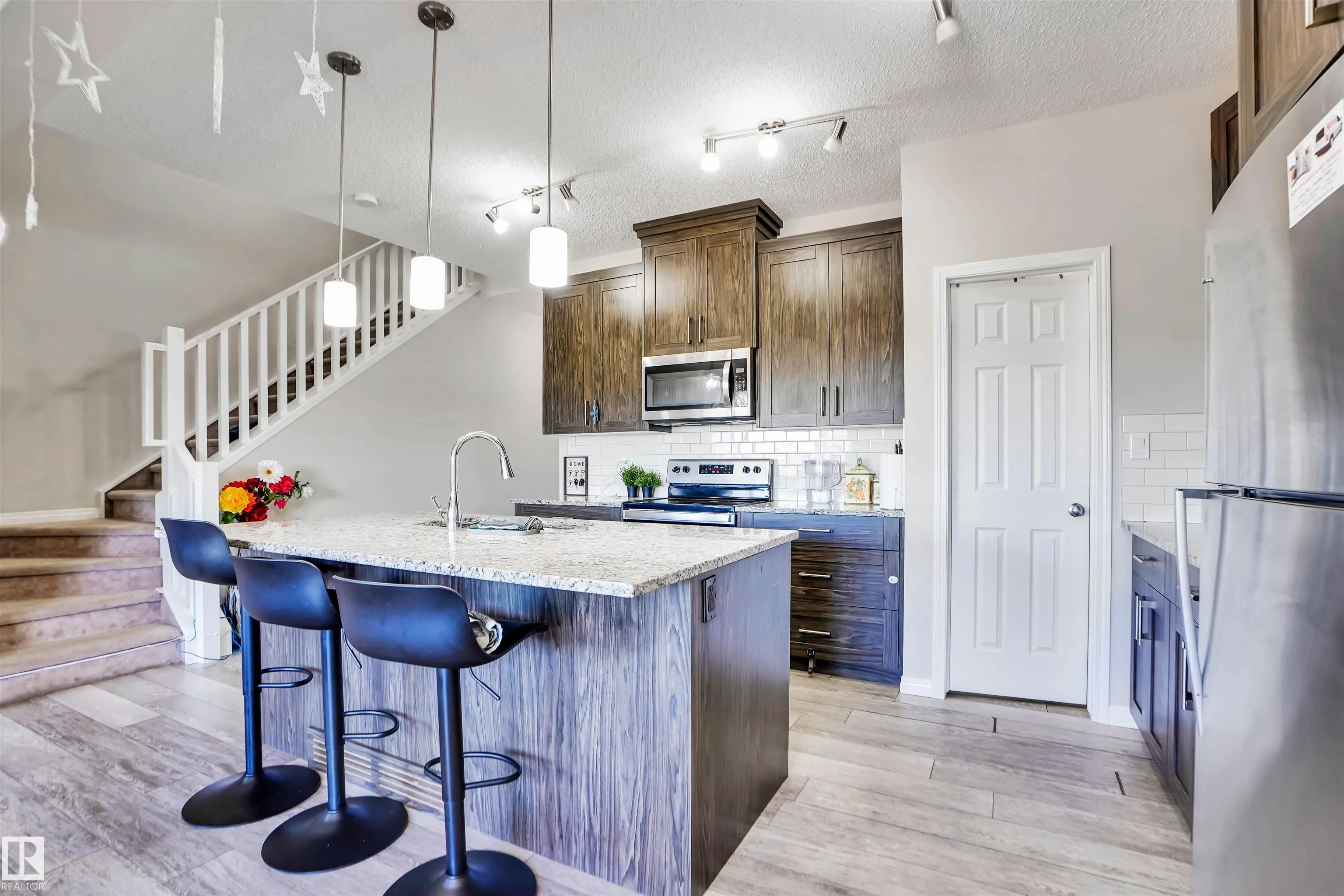 2743 Collins Crescent