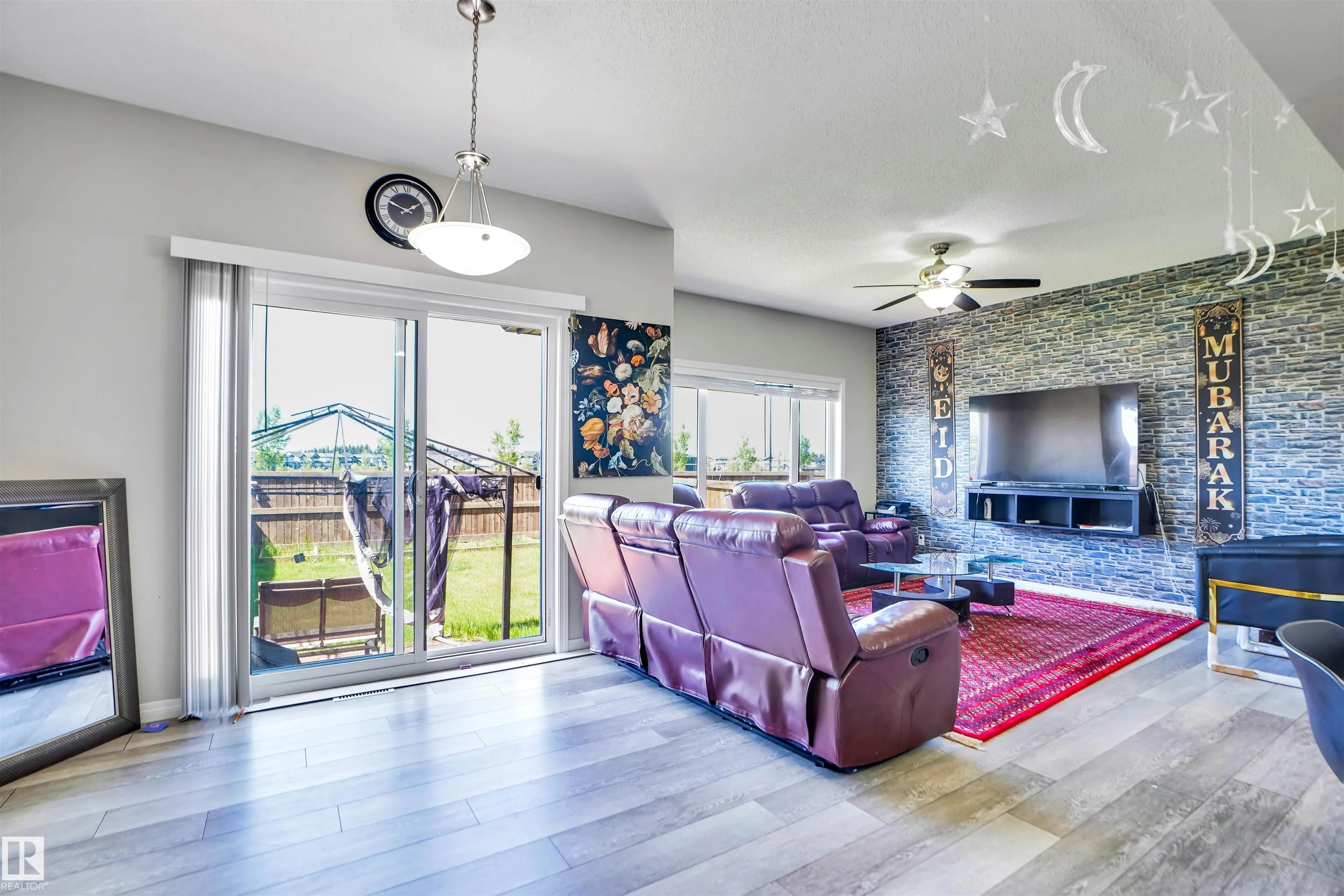 2743 Collins Crescent