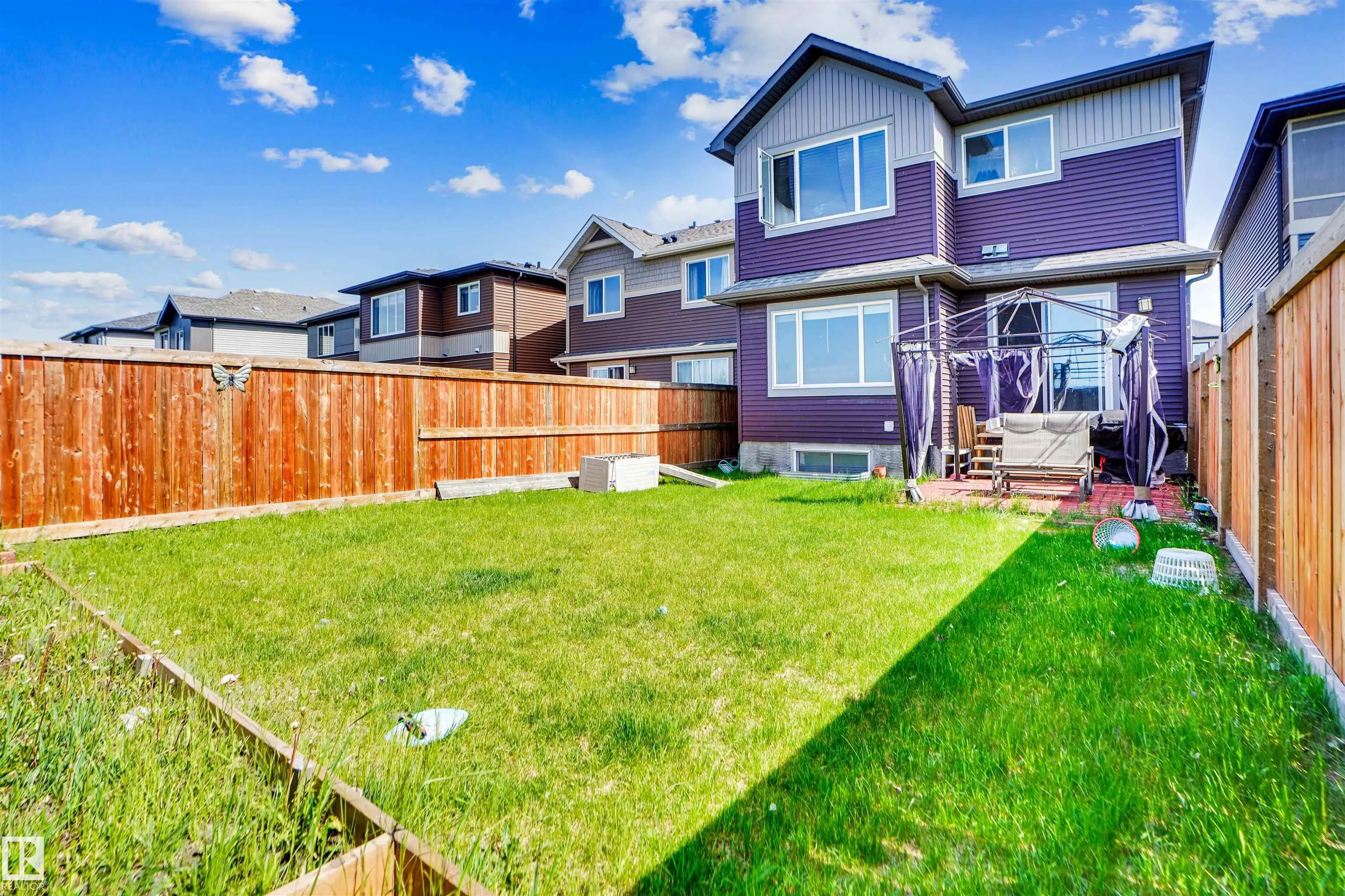 2743 Collins Crescent