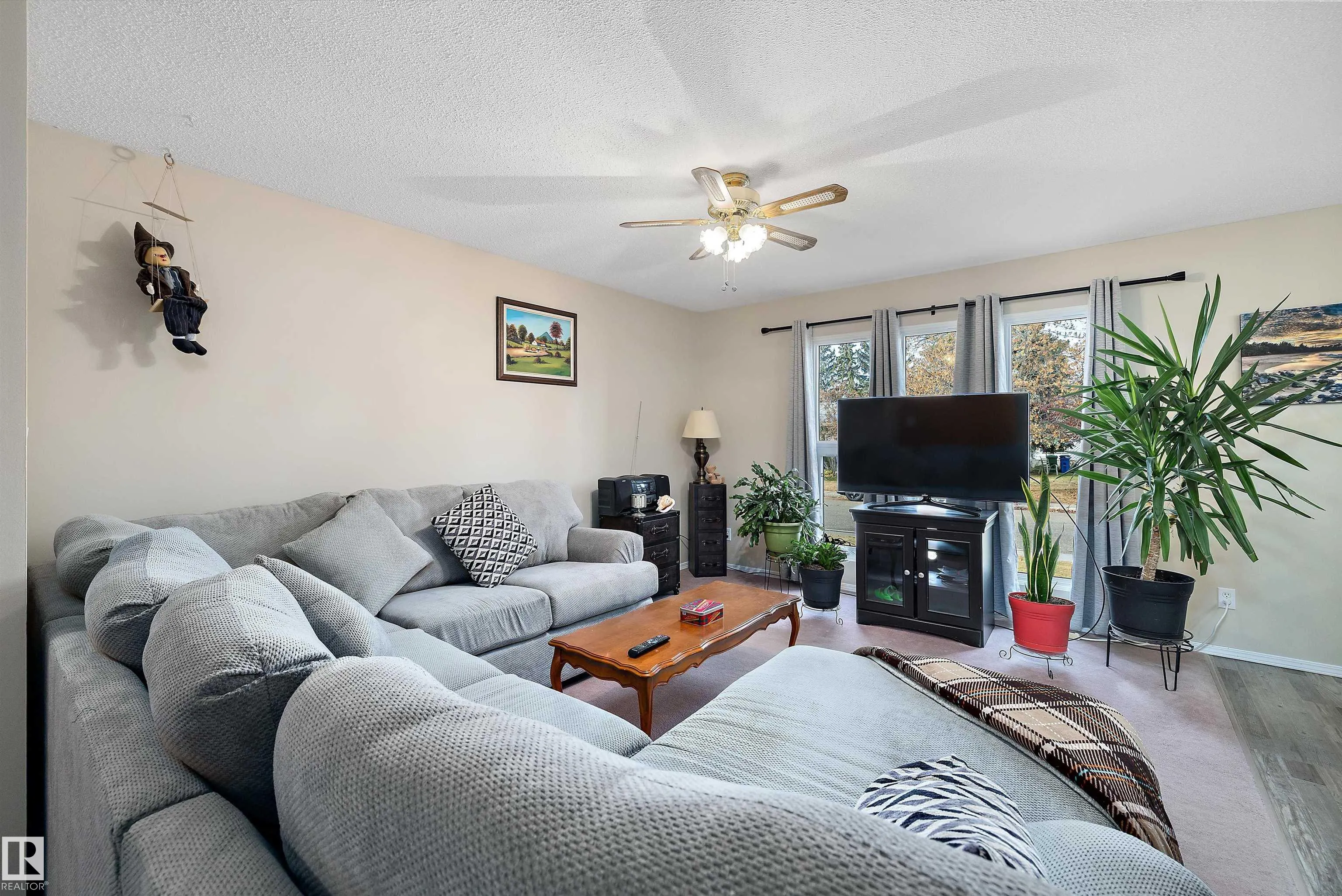 113 Elm Crescent