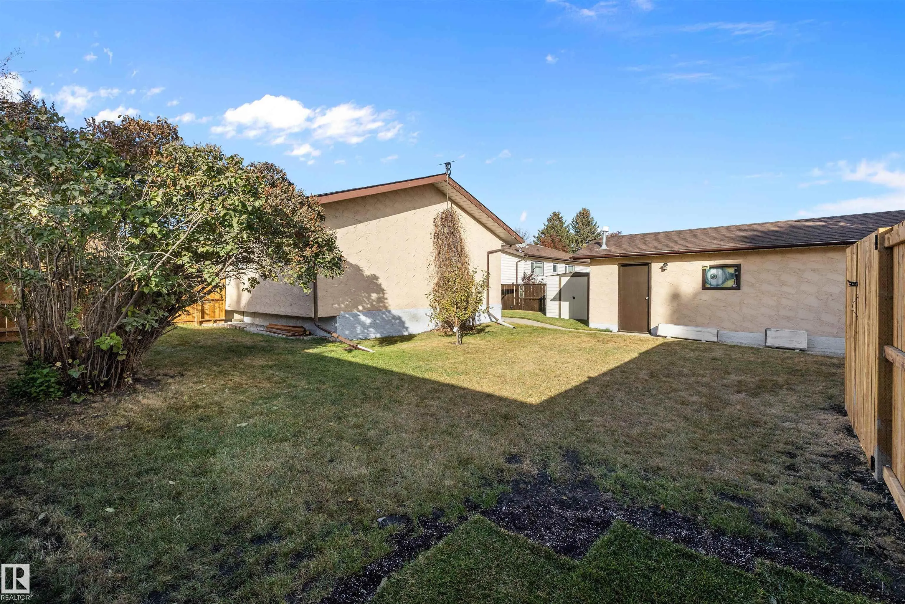 113 Elm Crescent