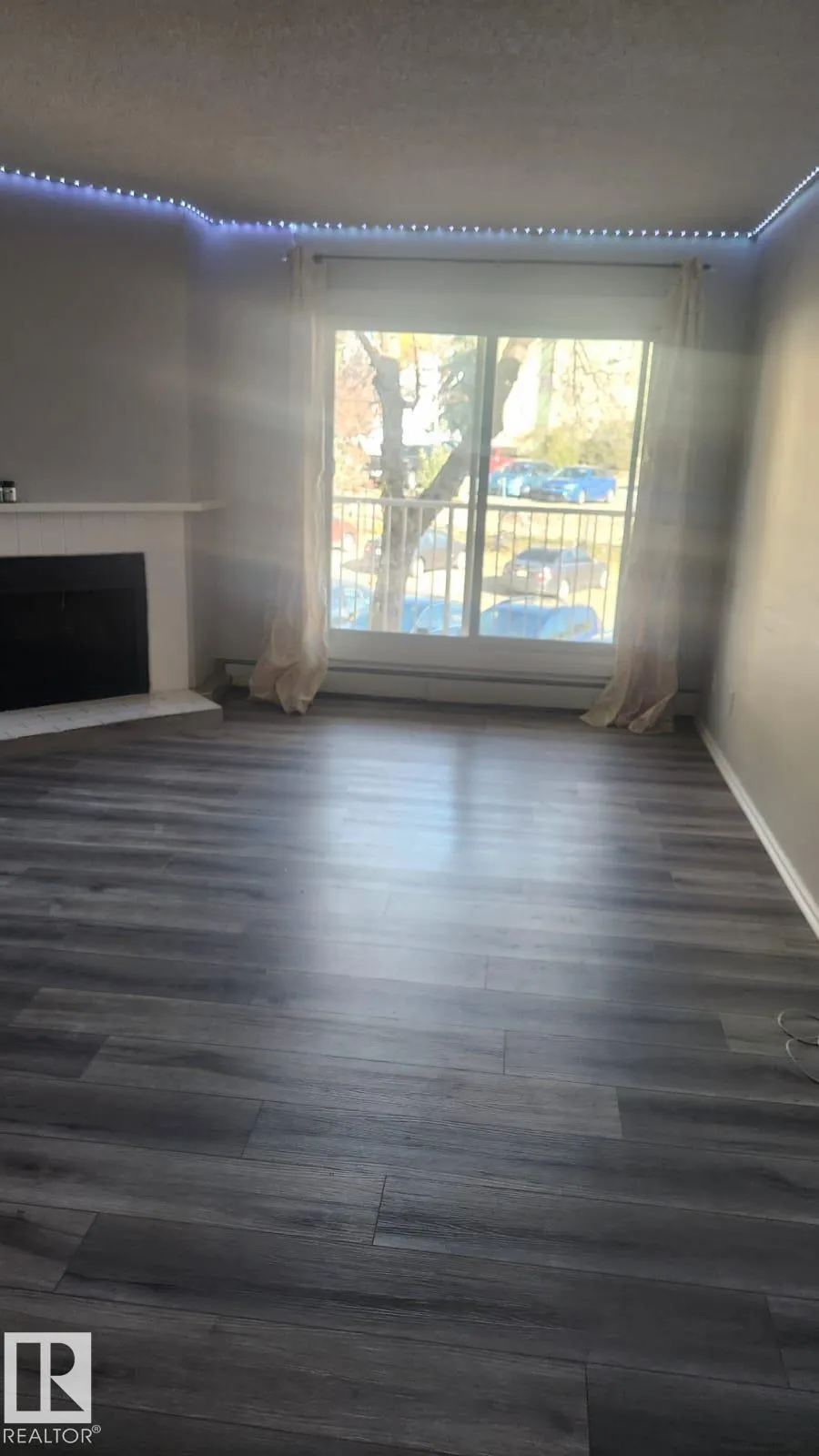 379 WOODBRIDGE Way