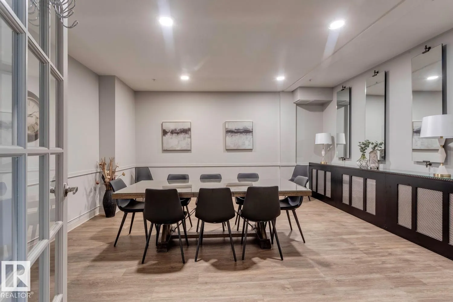 12408 15 Avenue