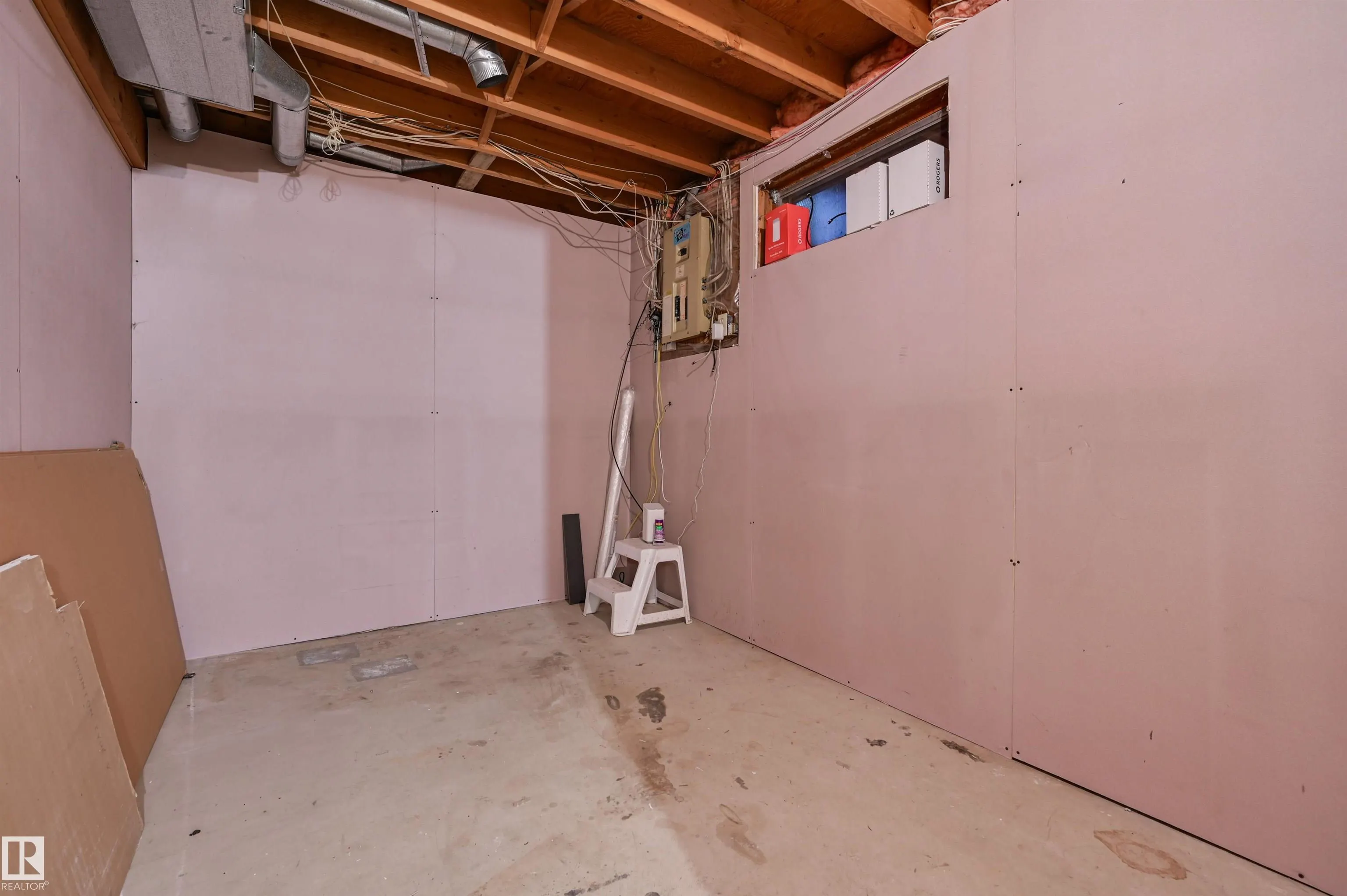 14703 35 Street