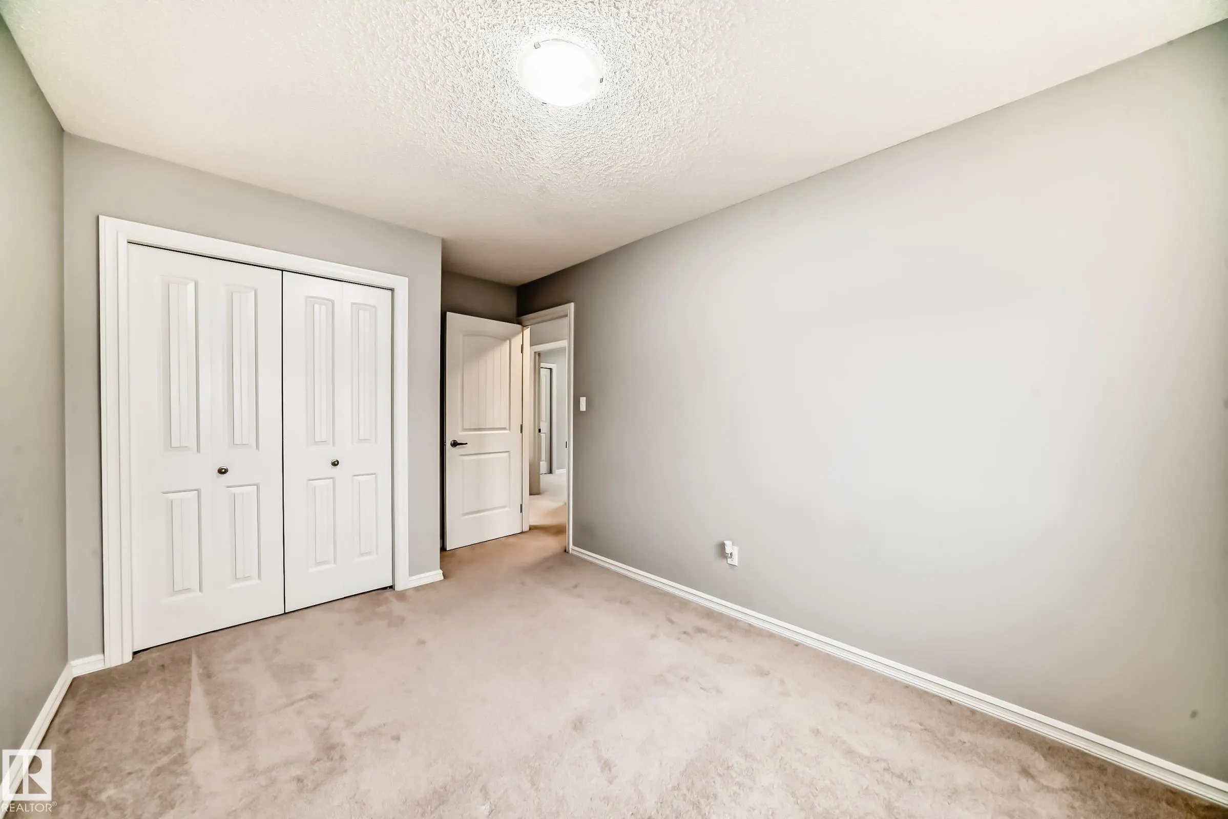 1515 TOWNE CENTRE Boulevard