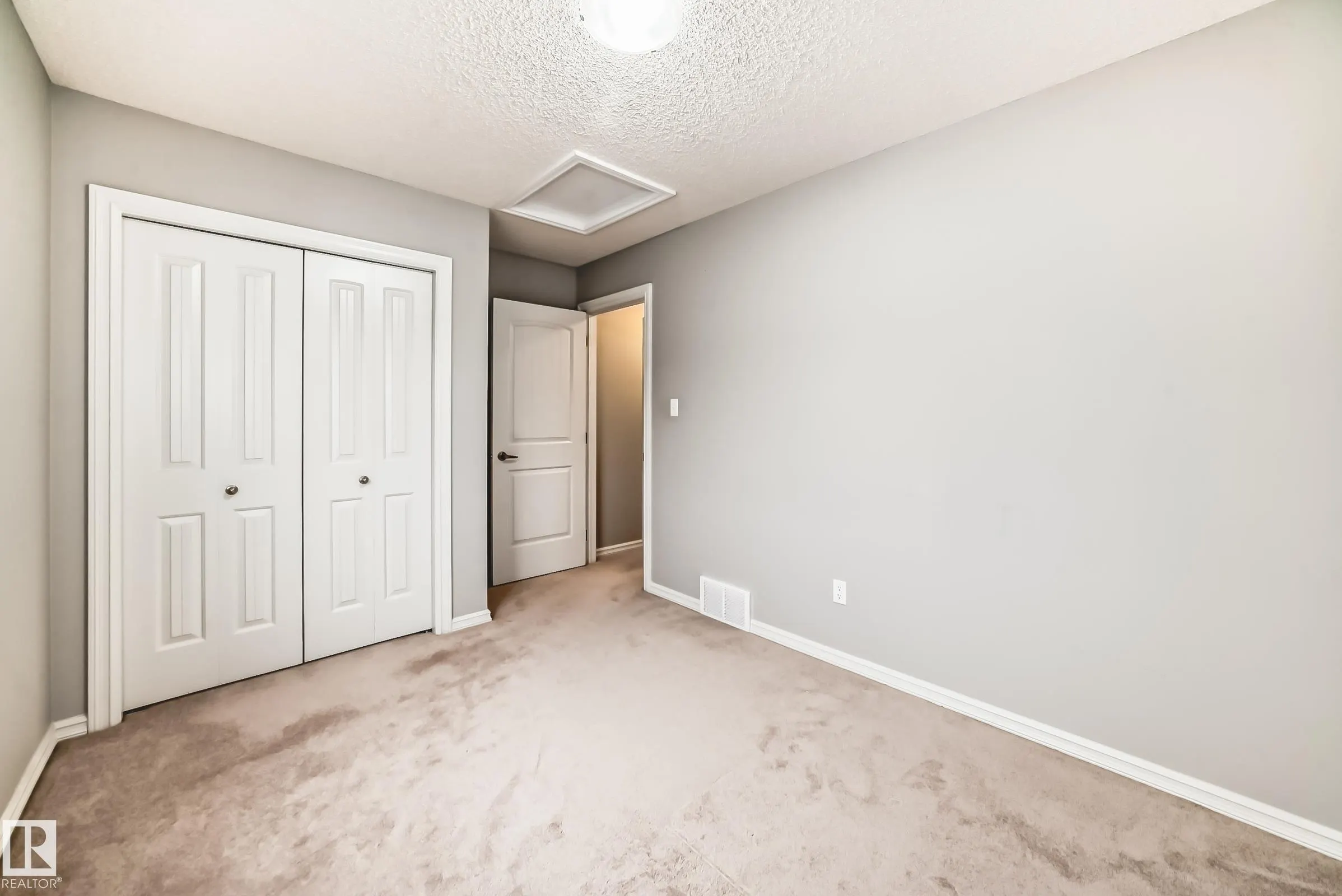 1515 TOWNE CENTRE Boulevard