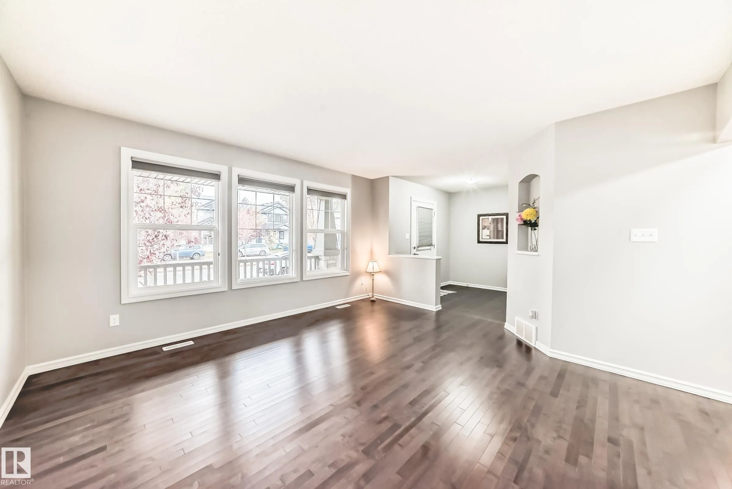 1515 TOWNE CENTRE Boulevard