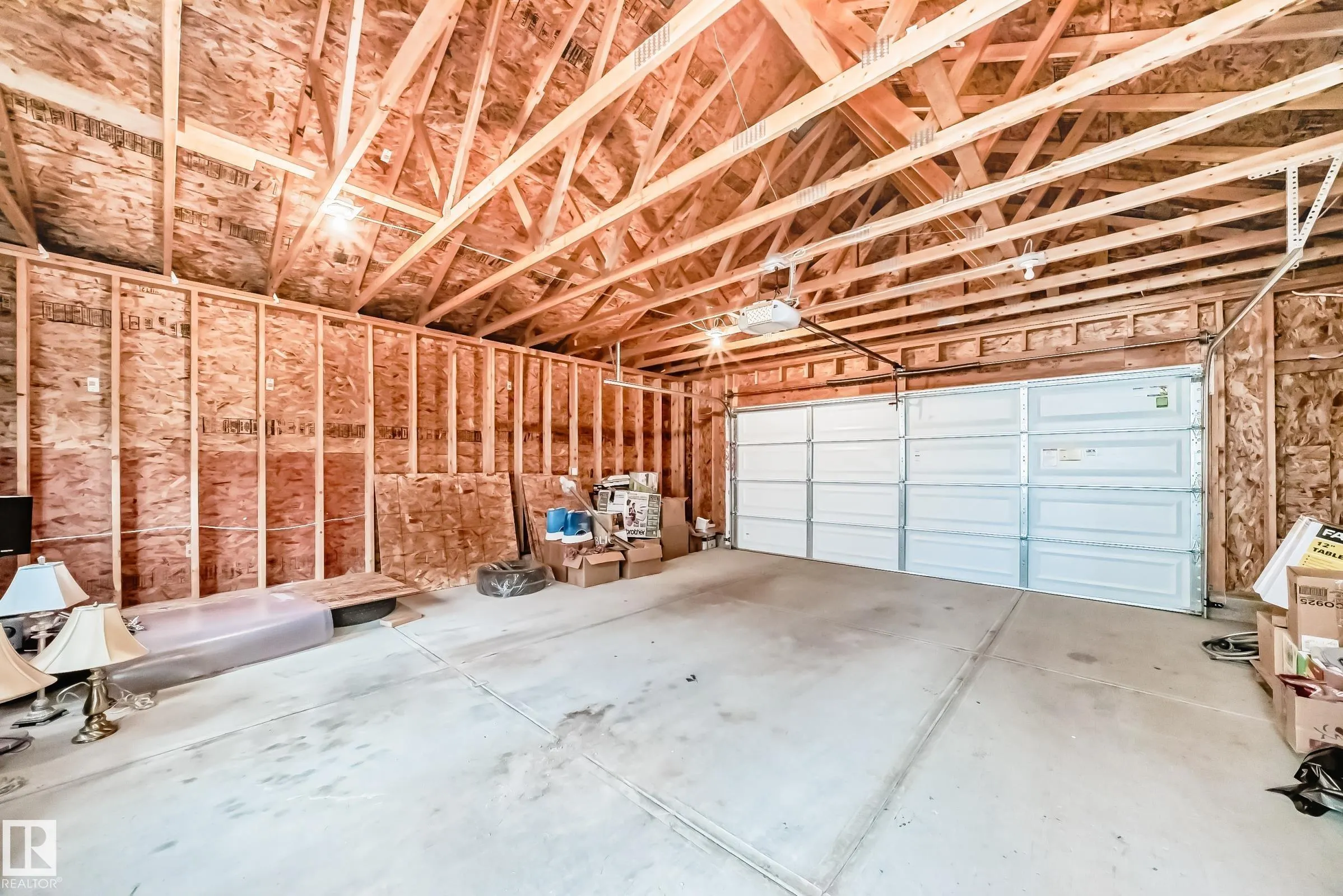 1515 TOWNE CENTRE Boulevard