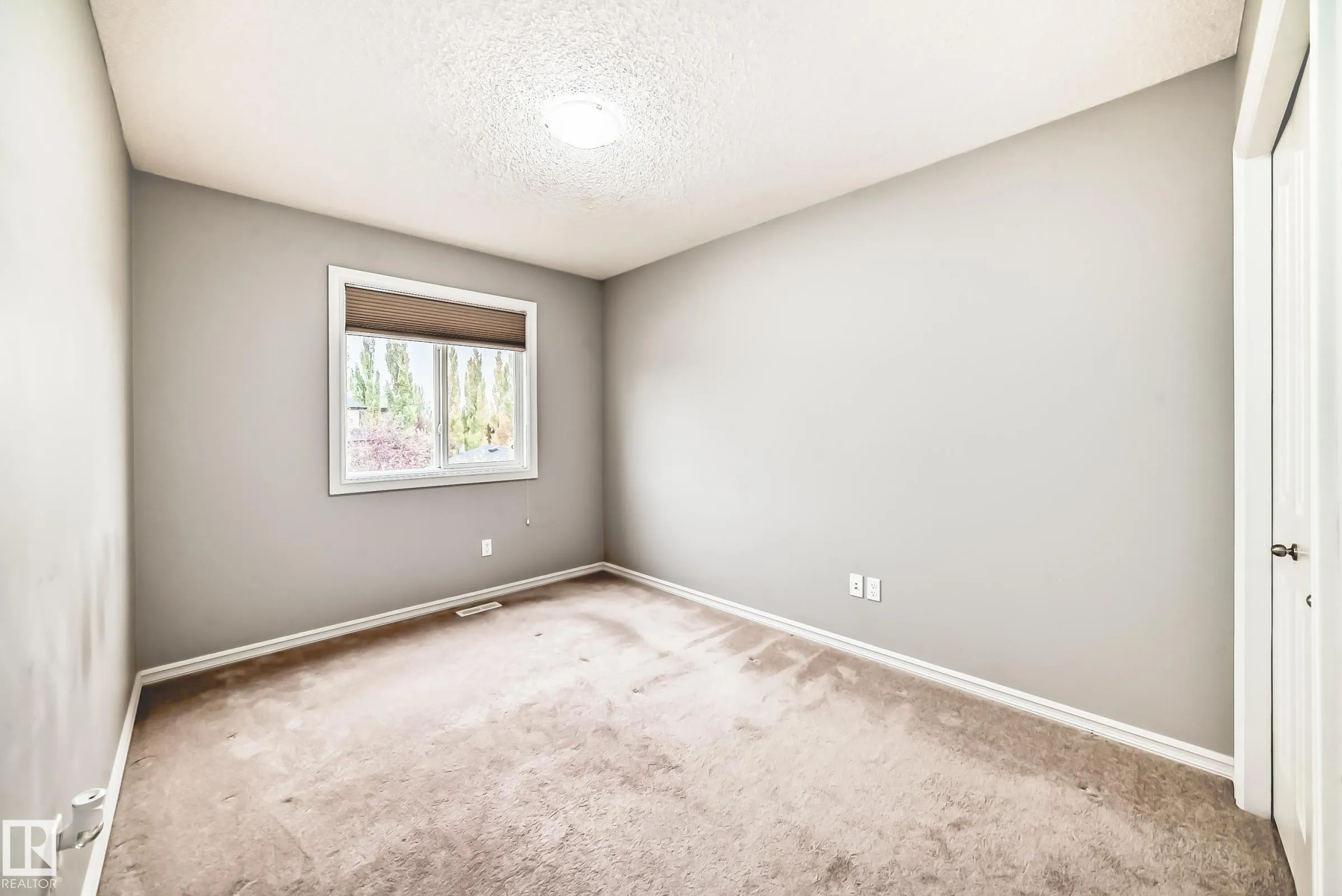 1515 TOWNE CENTRE Boulevard