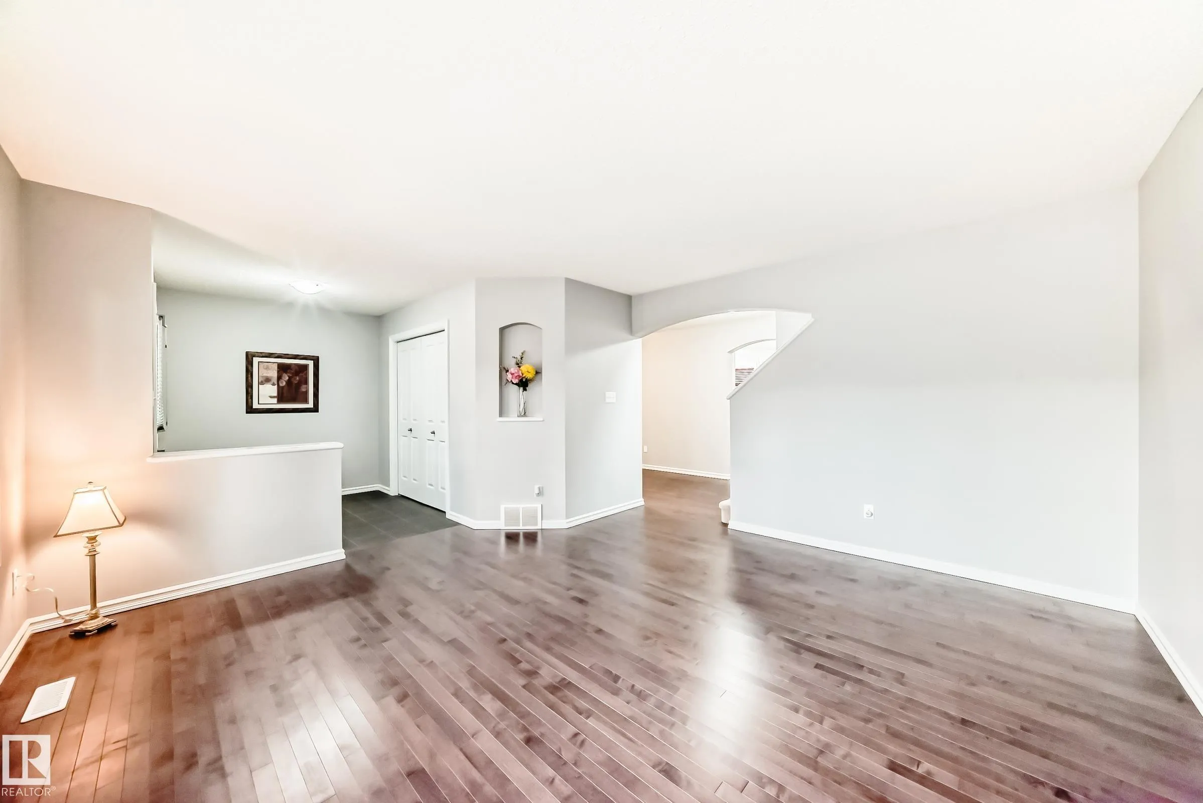 1515 TOWNE CENTRE Boulevard