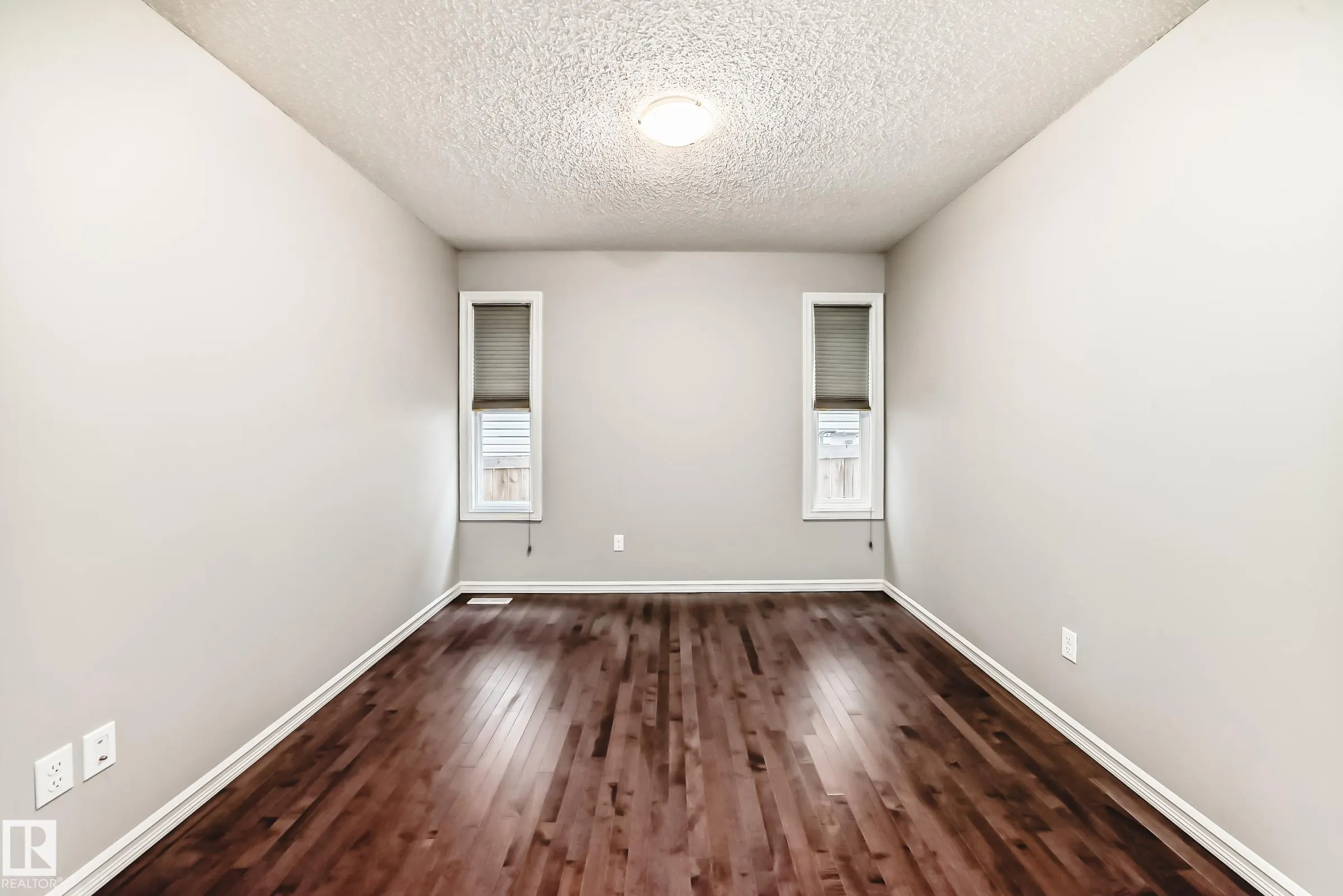1515 TOWNE CENTRE Boulevard