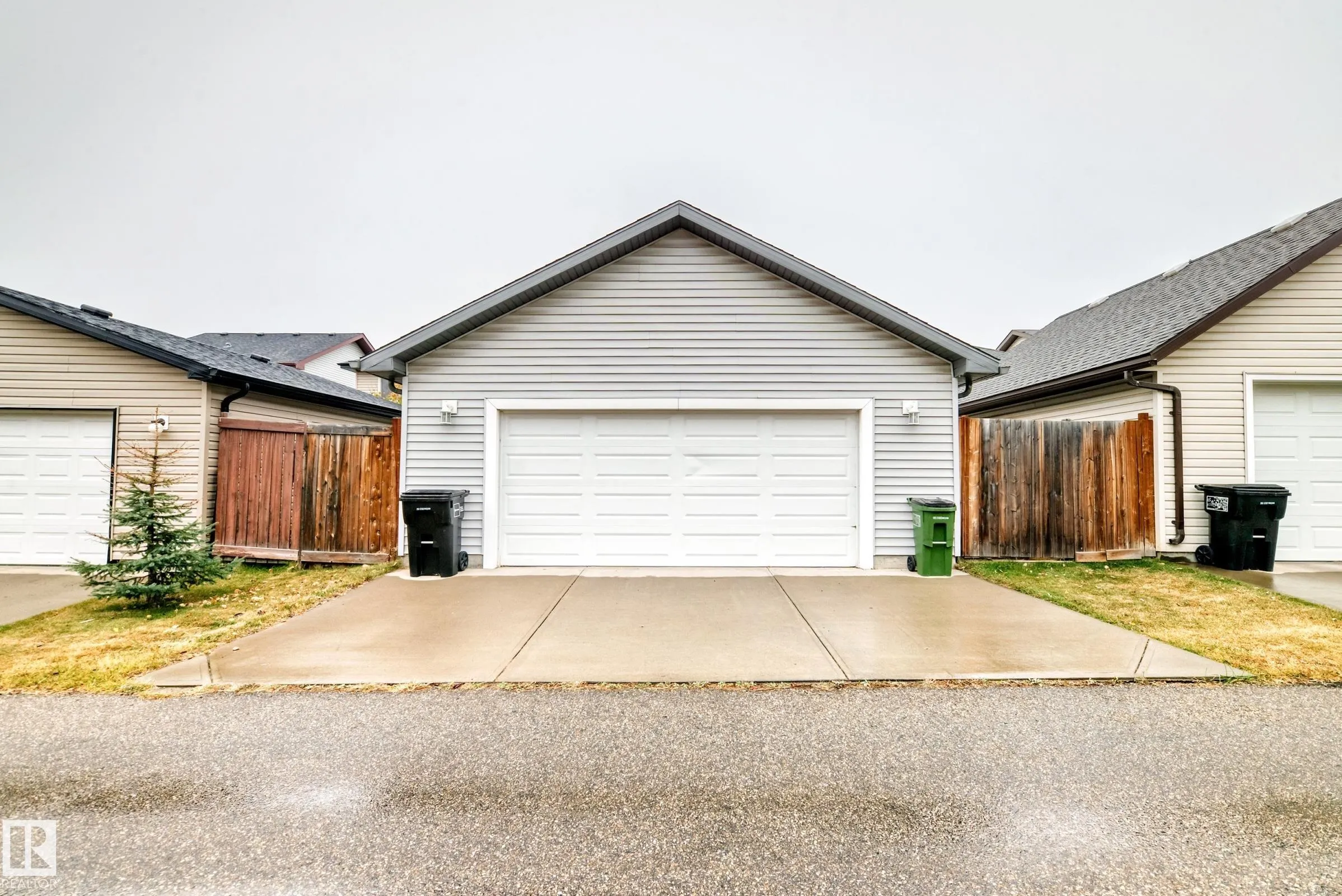 1515 TOWNE CENTRE Boulevard