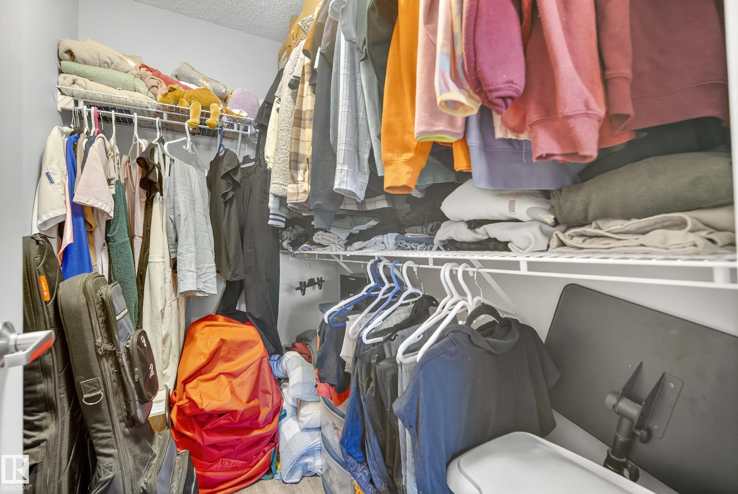 1506 TAMARACK Boulevard