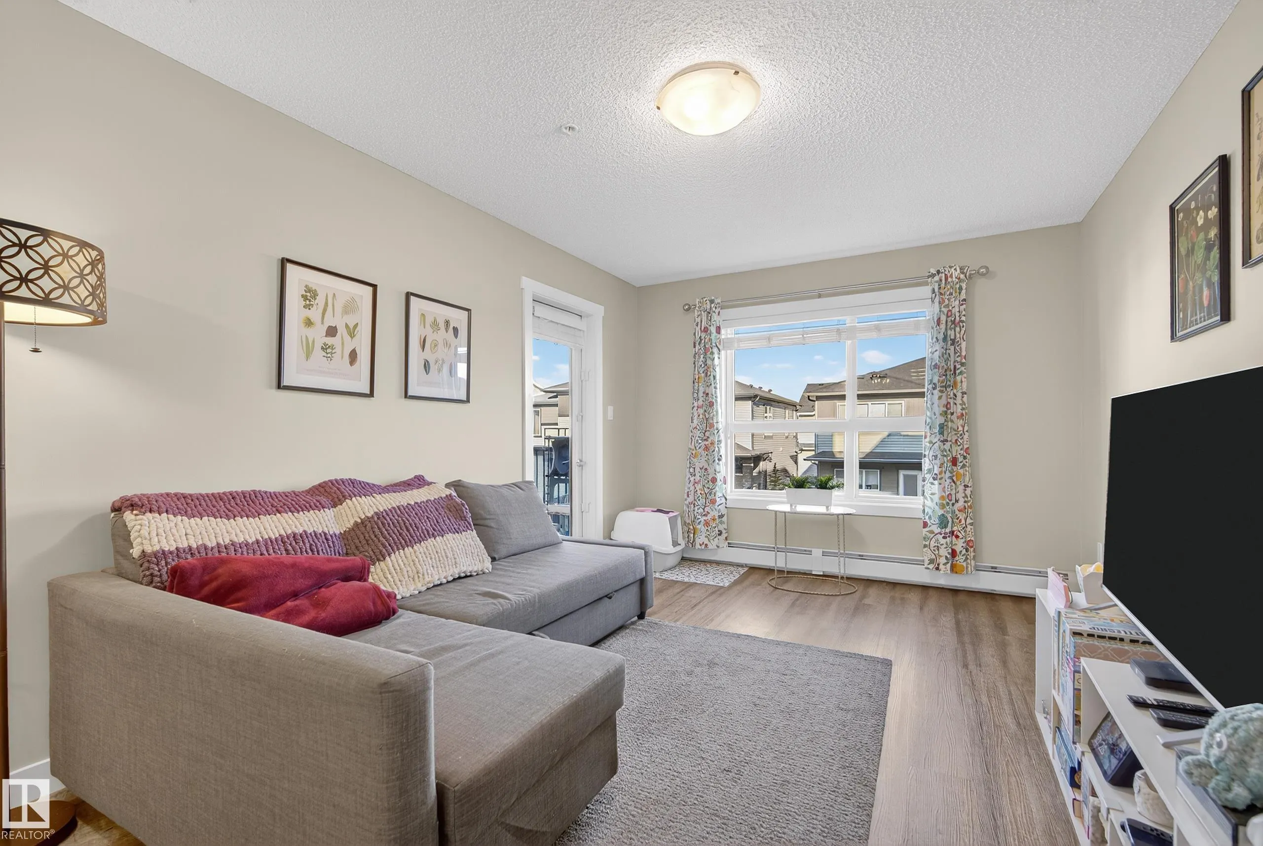 1506 TAMARACK Boulevard