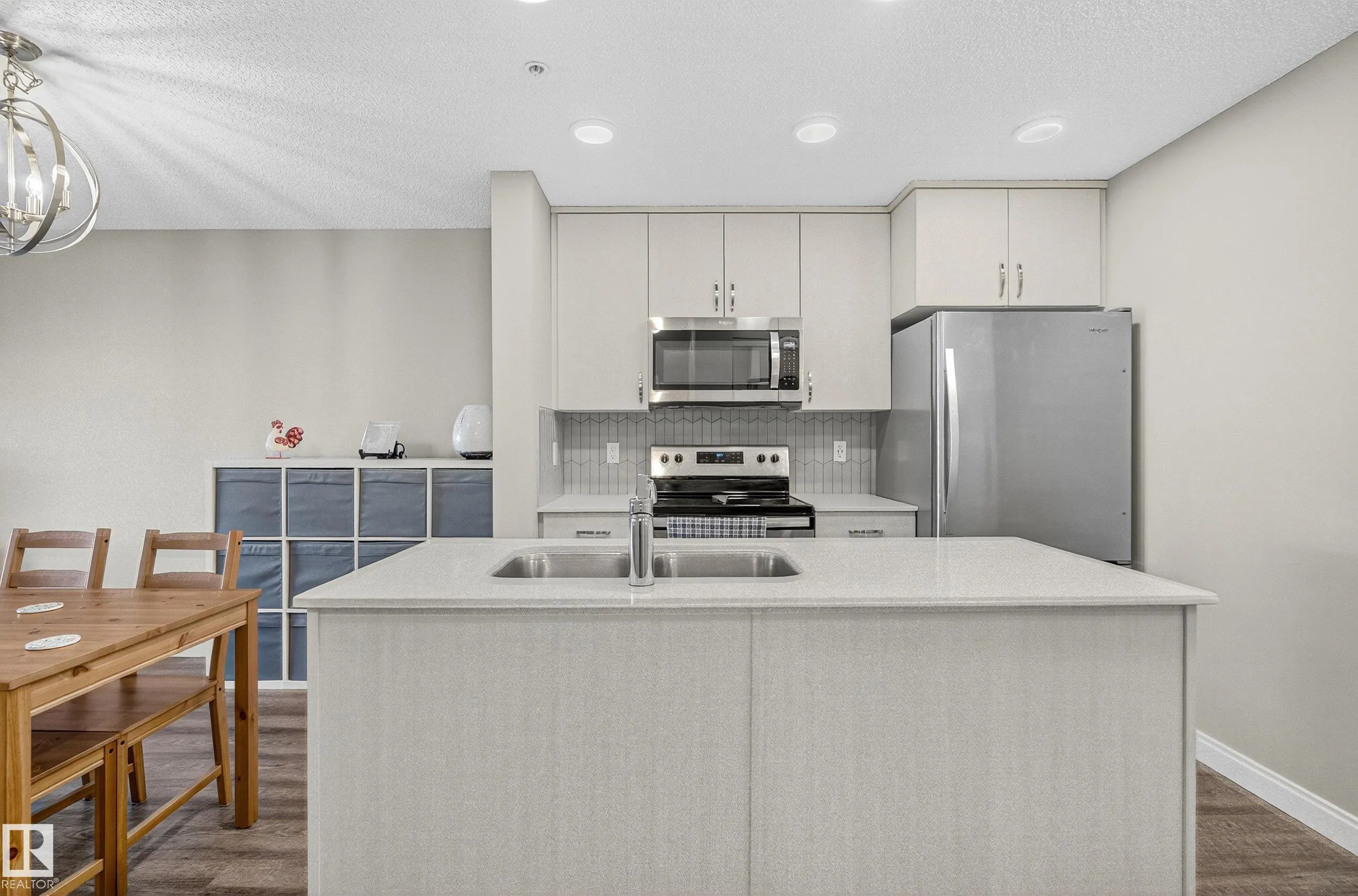 1506 TAMARACK Boulevard