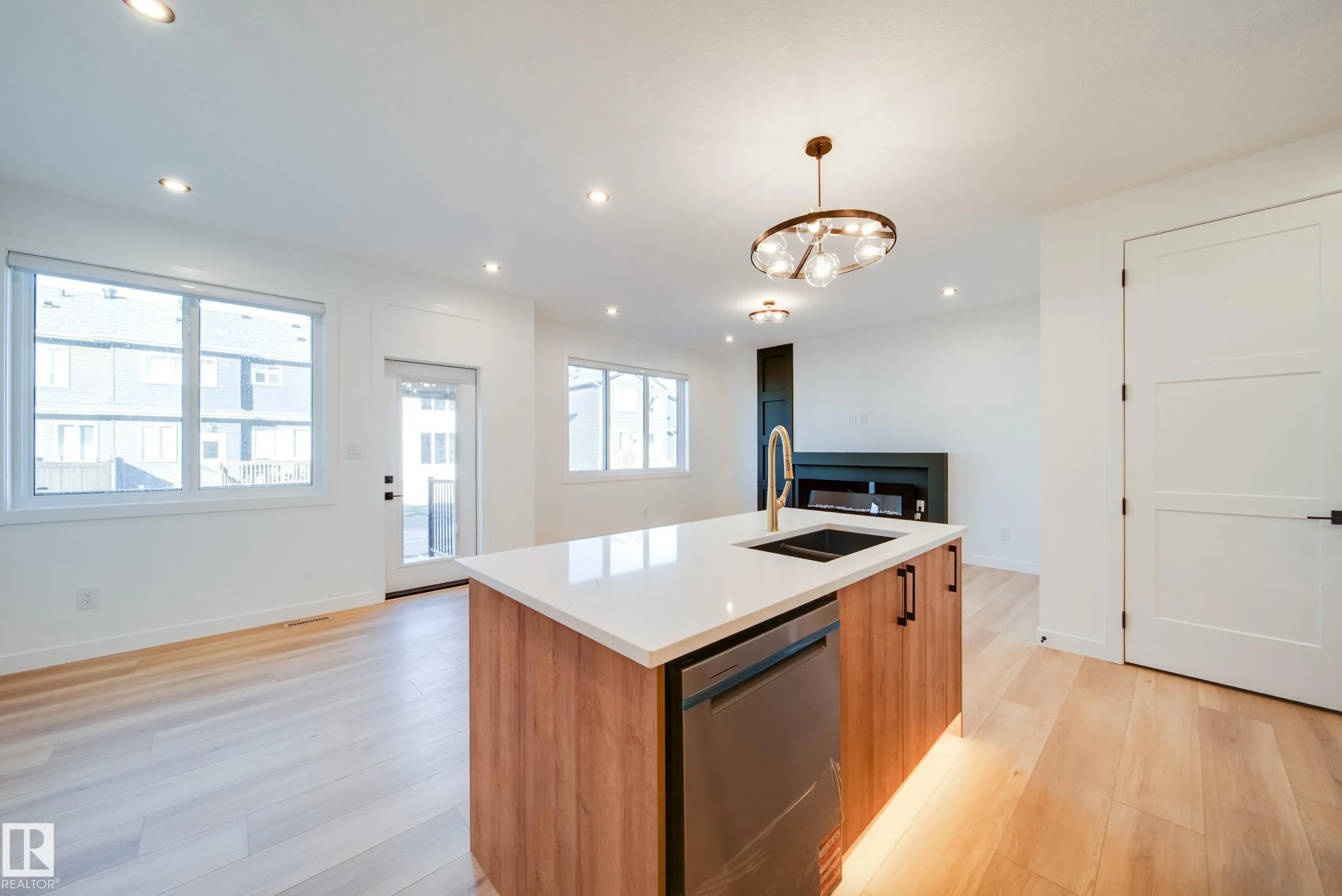 18 Blackbird Bend