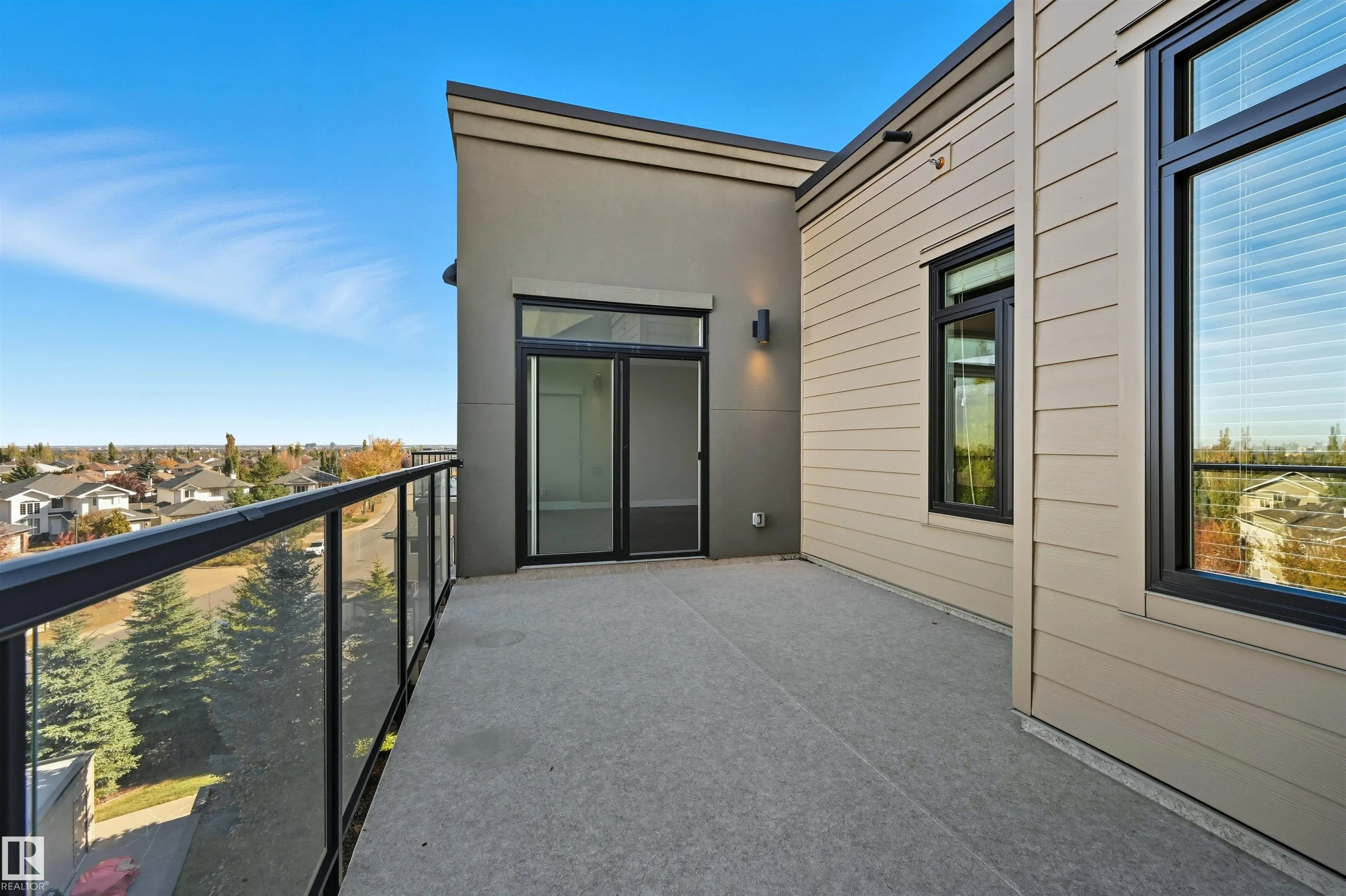 625 LEGER Way