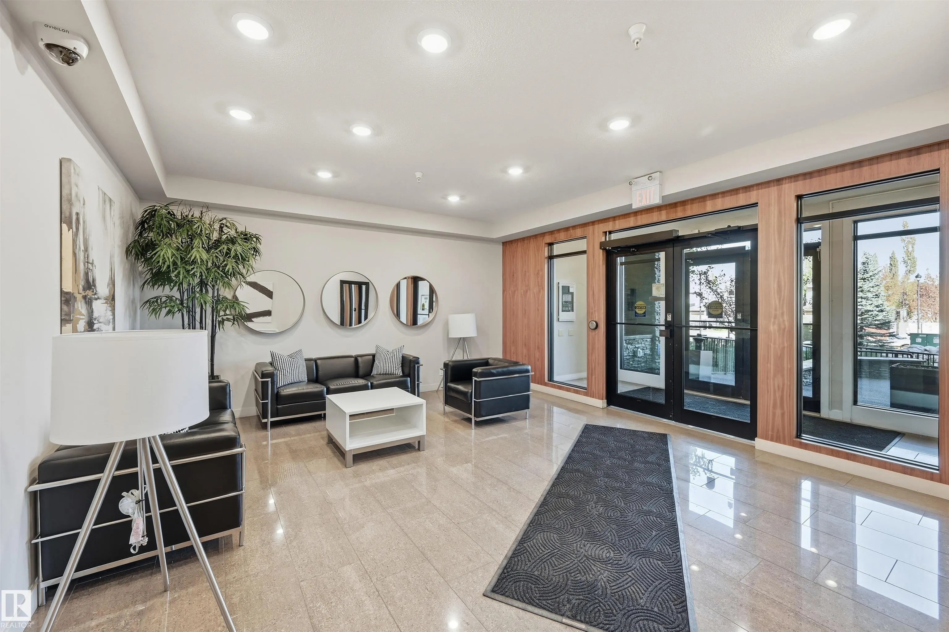 625 LEGER Way